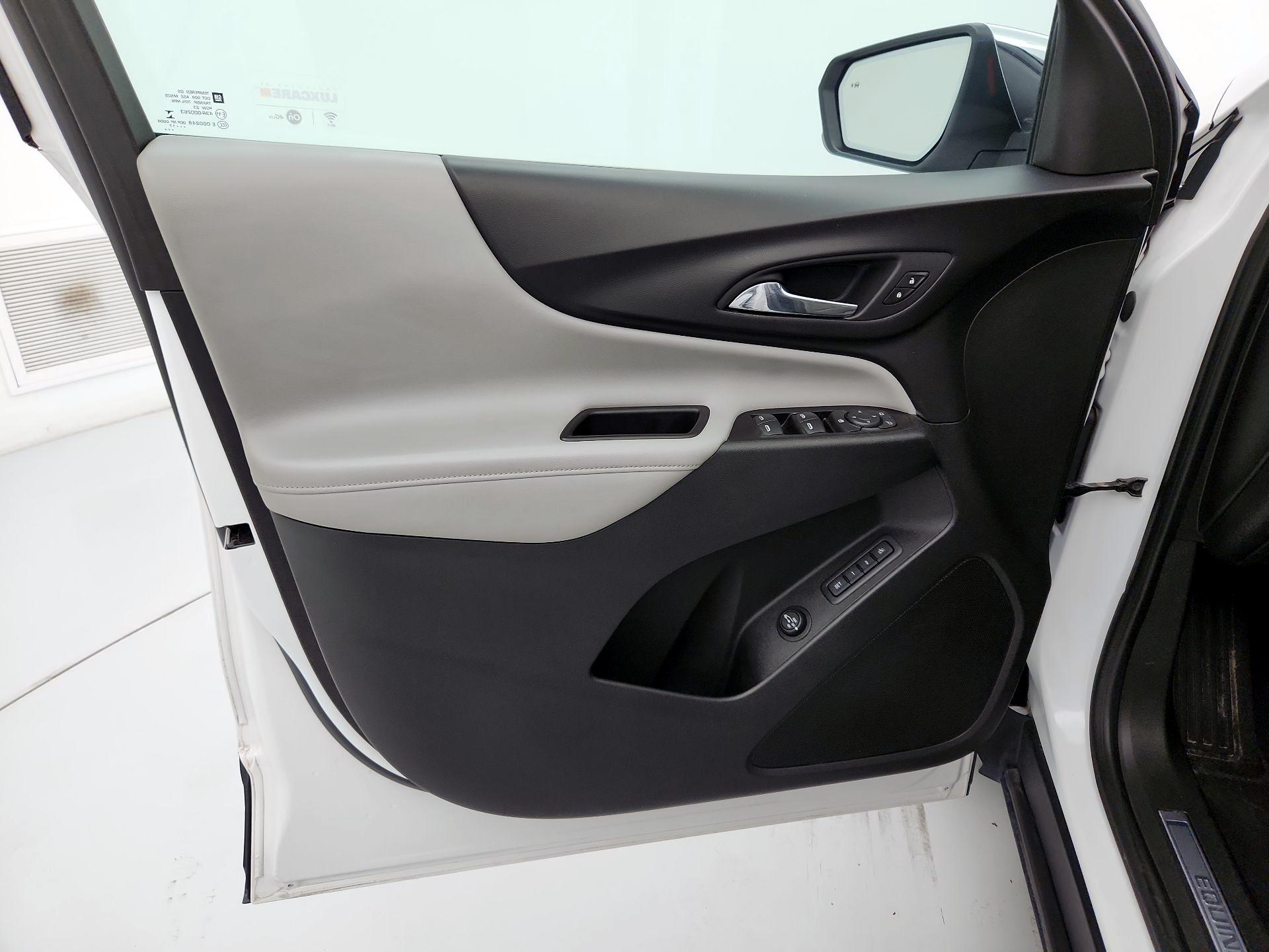 Thumbnail: 2018 Chevrolet Equinox - 12