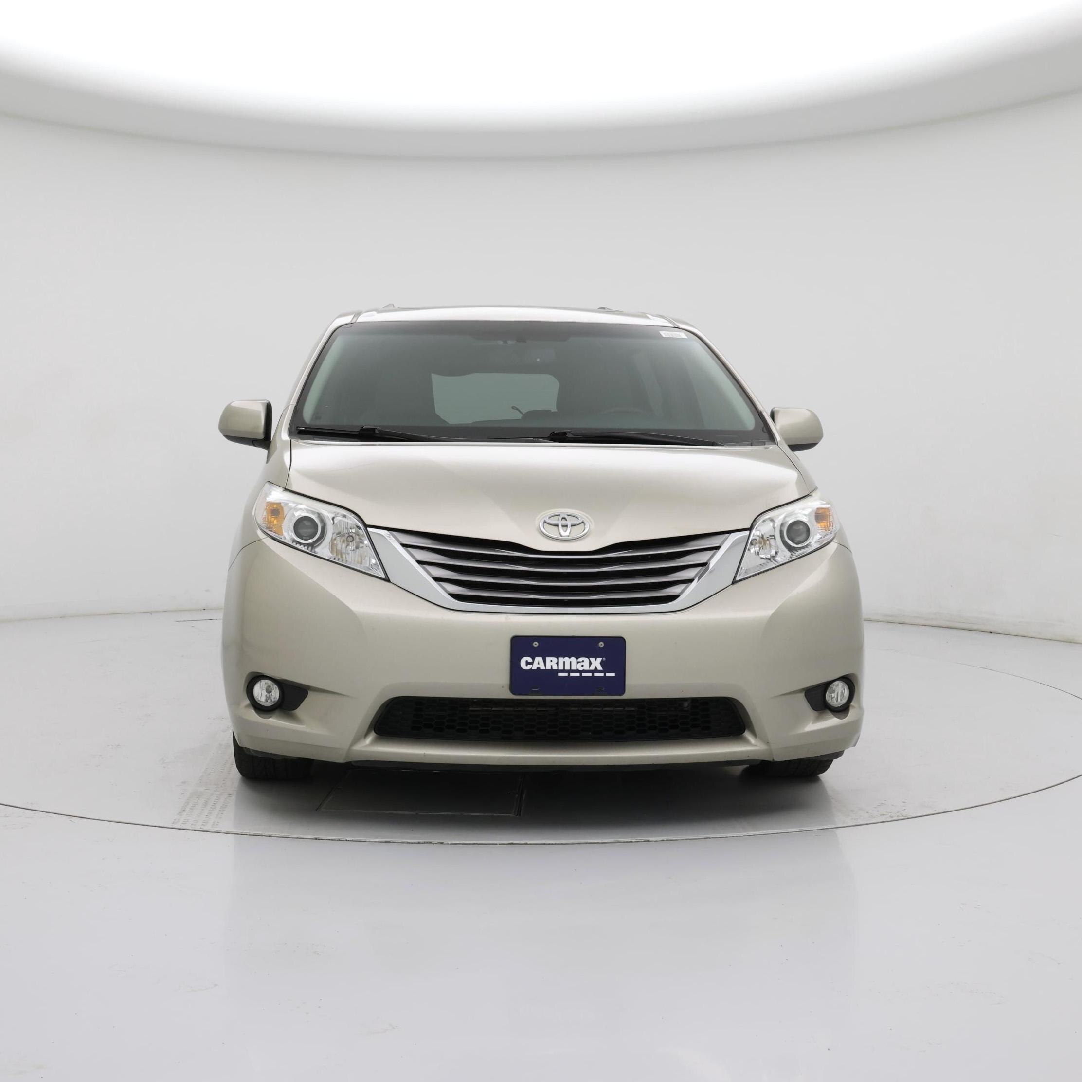 Thumbnail: 2015 Toyota Sienna - 5