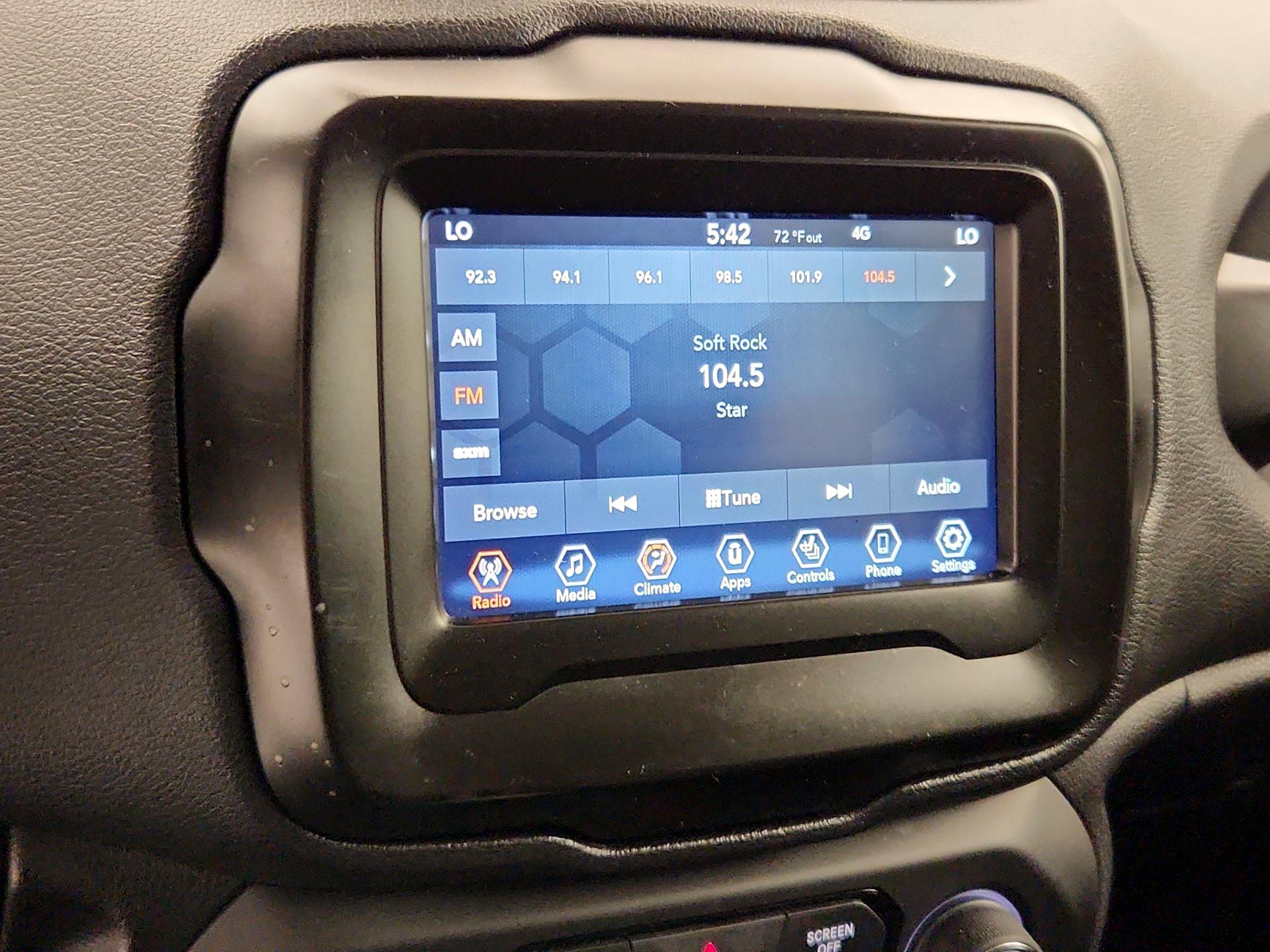 Thumbnail: 2021 Jeep Renegade - 15