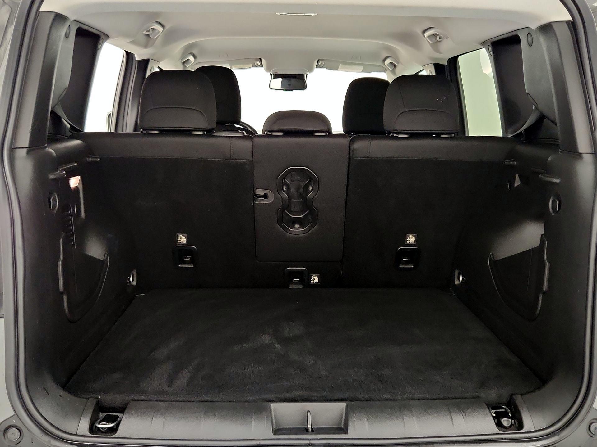Thumbnail: 2021 Jeep Renegade - 20