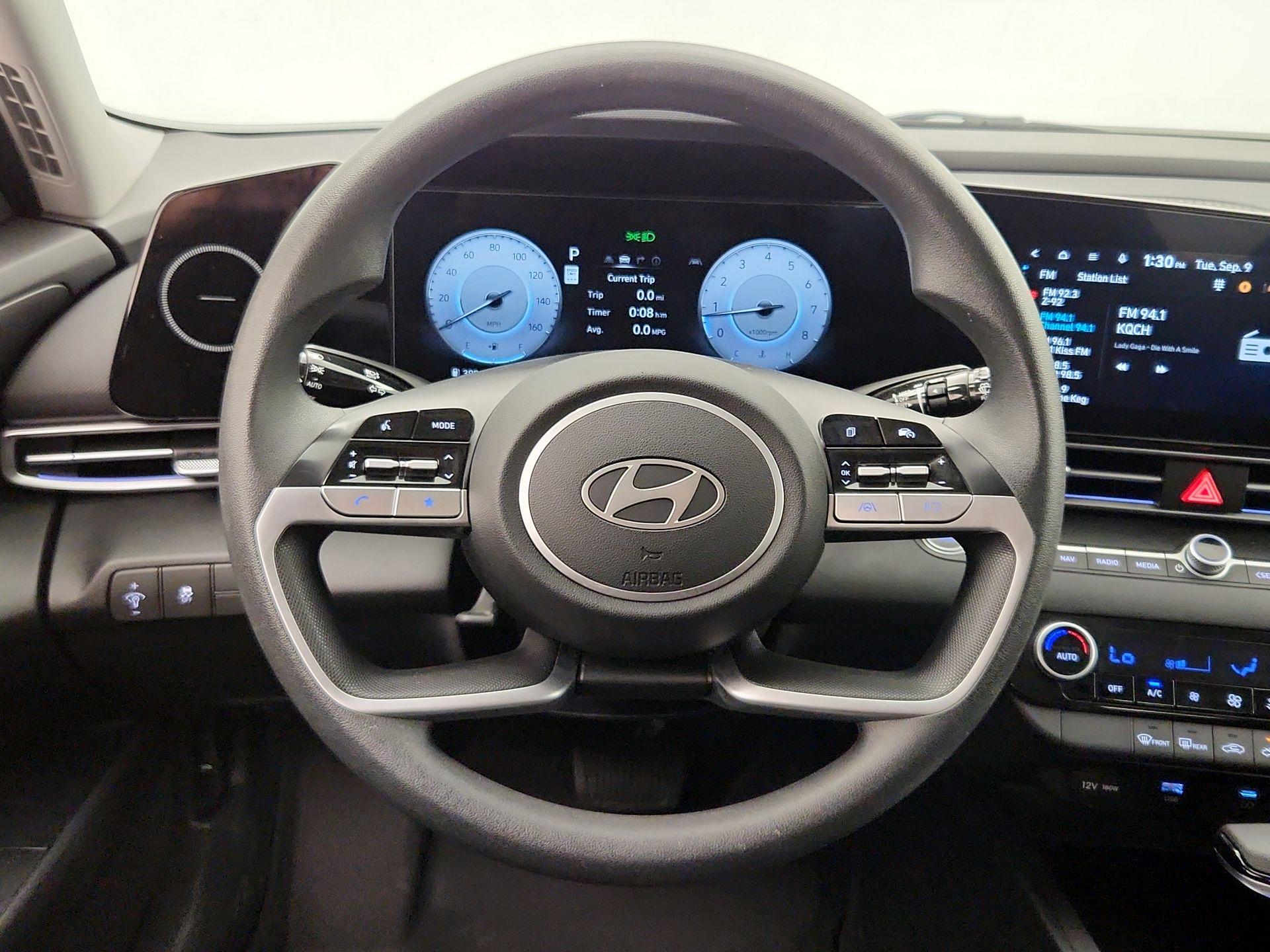Thumbnail: 2024 Hyundai Elantra - 10