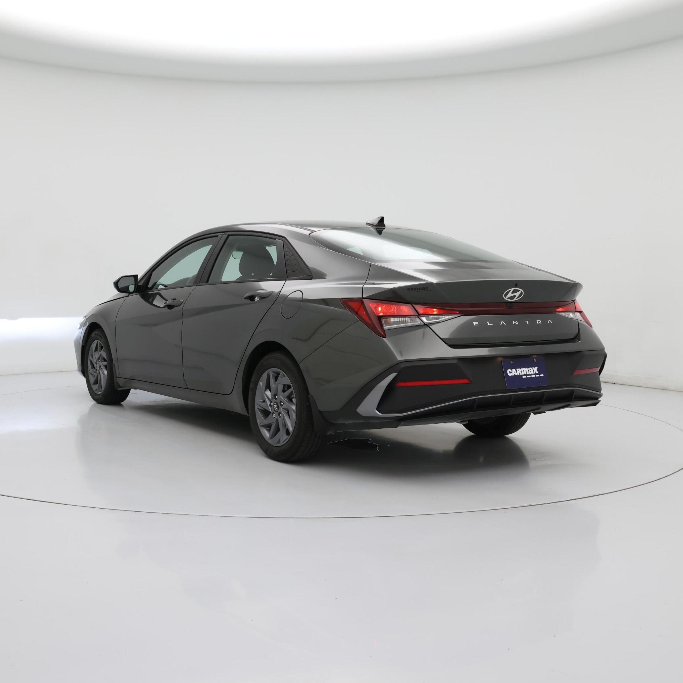 Thumbnail: 2024 Hyundai Elantra - 2
