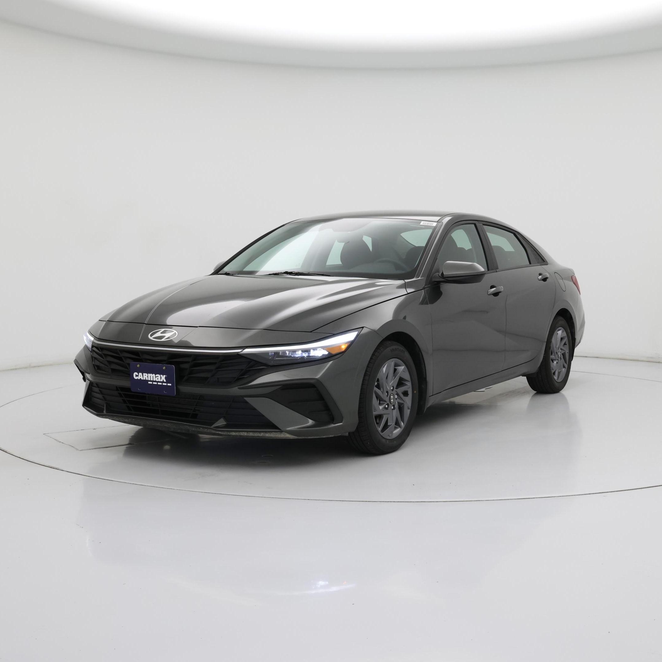 Thumbnail: 2024 Hyundai Elantra - 4