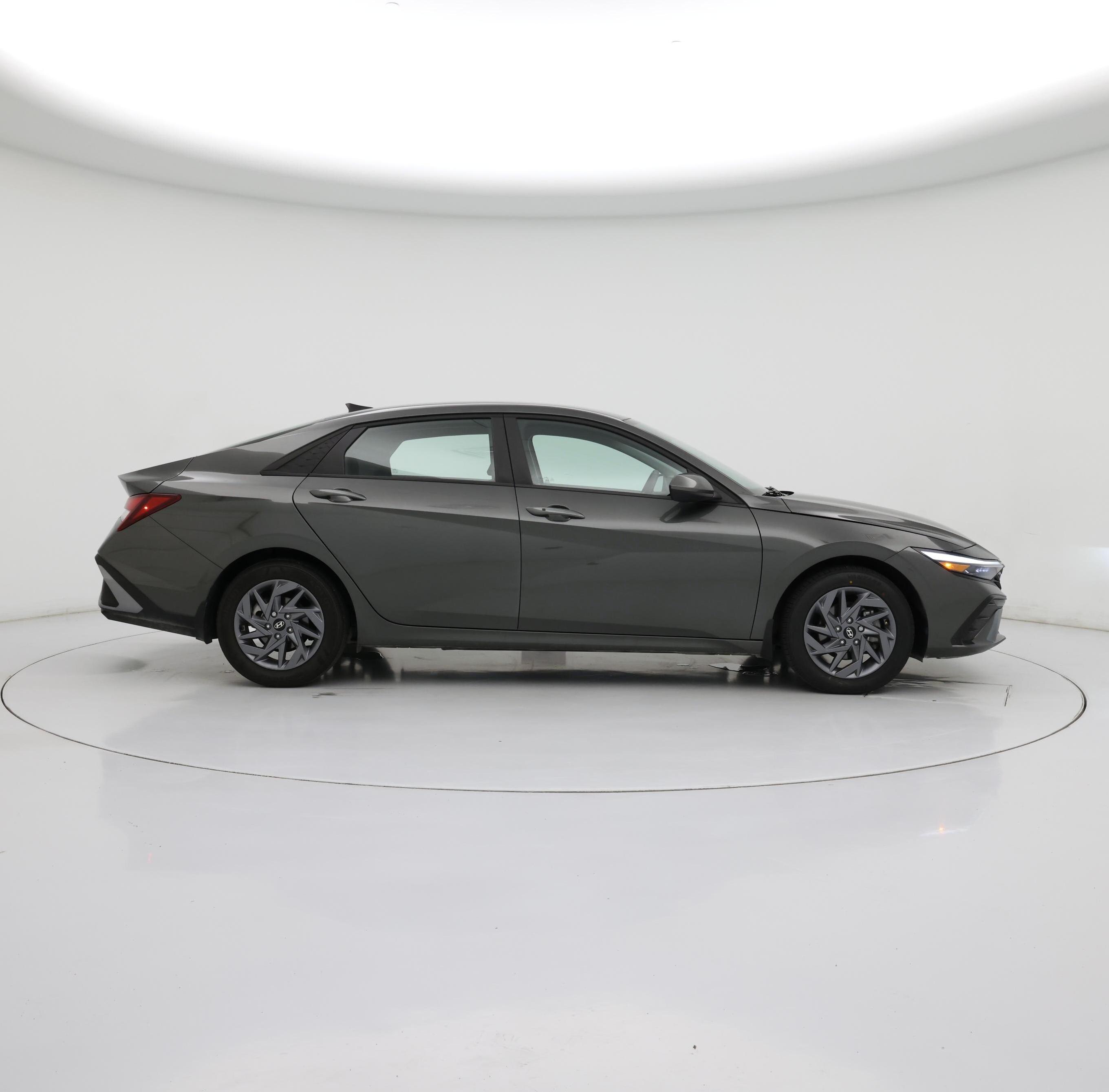 Thumbnail: 2024 Hyundai Elantra - 7