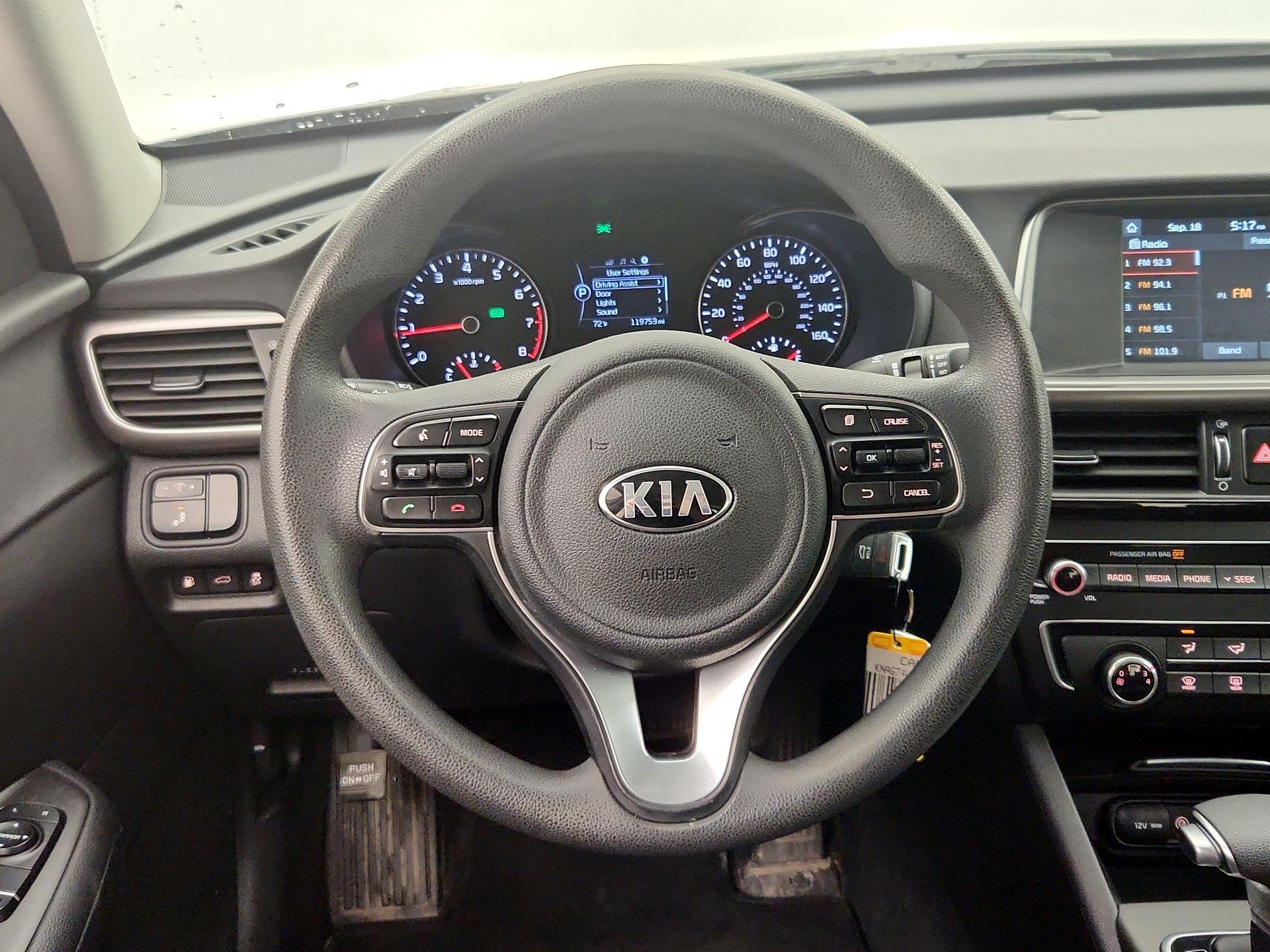 Thumbnail: 2018 Kia Optima - 10