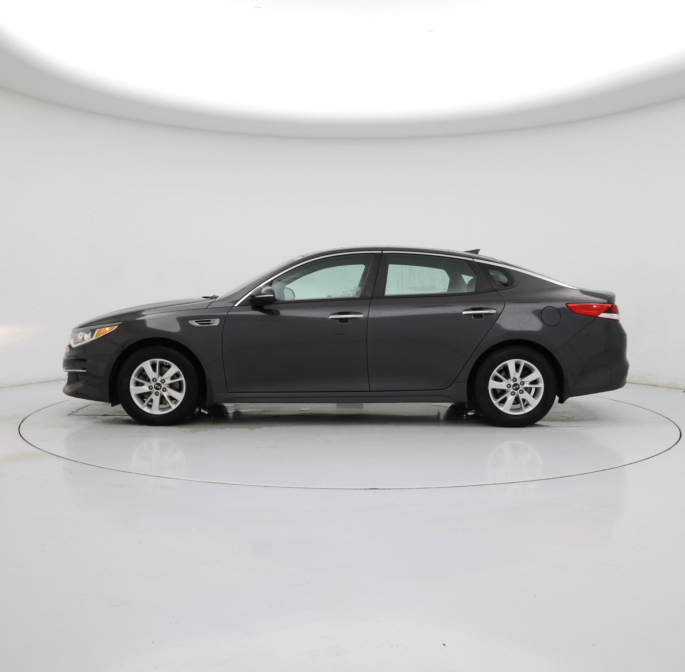 Thumbnail: 2018 Kia Optima - 3