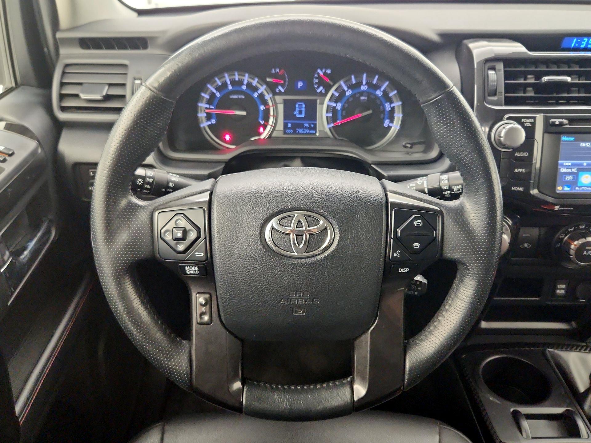 Thumbnail: 2018 Toyota 4Runner - 10