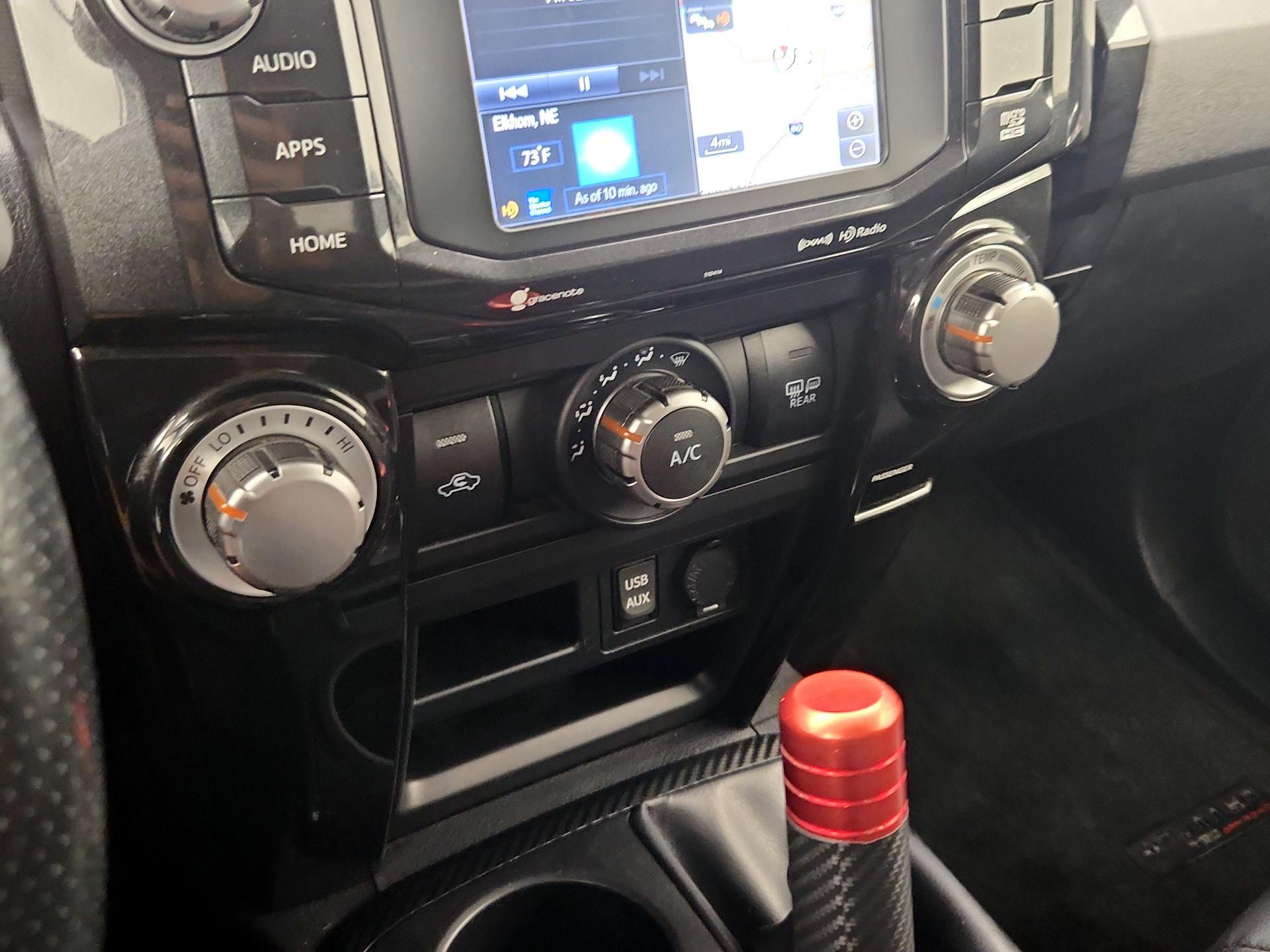 Thumbnail: 2018 Toyota 4Runner - 17