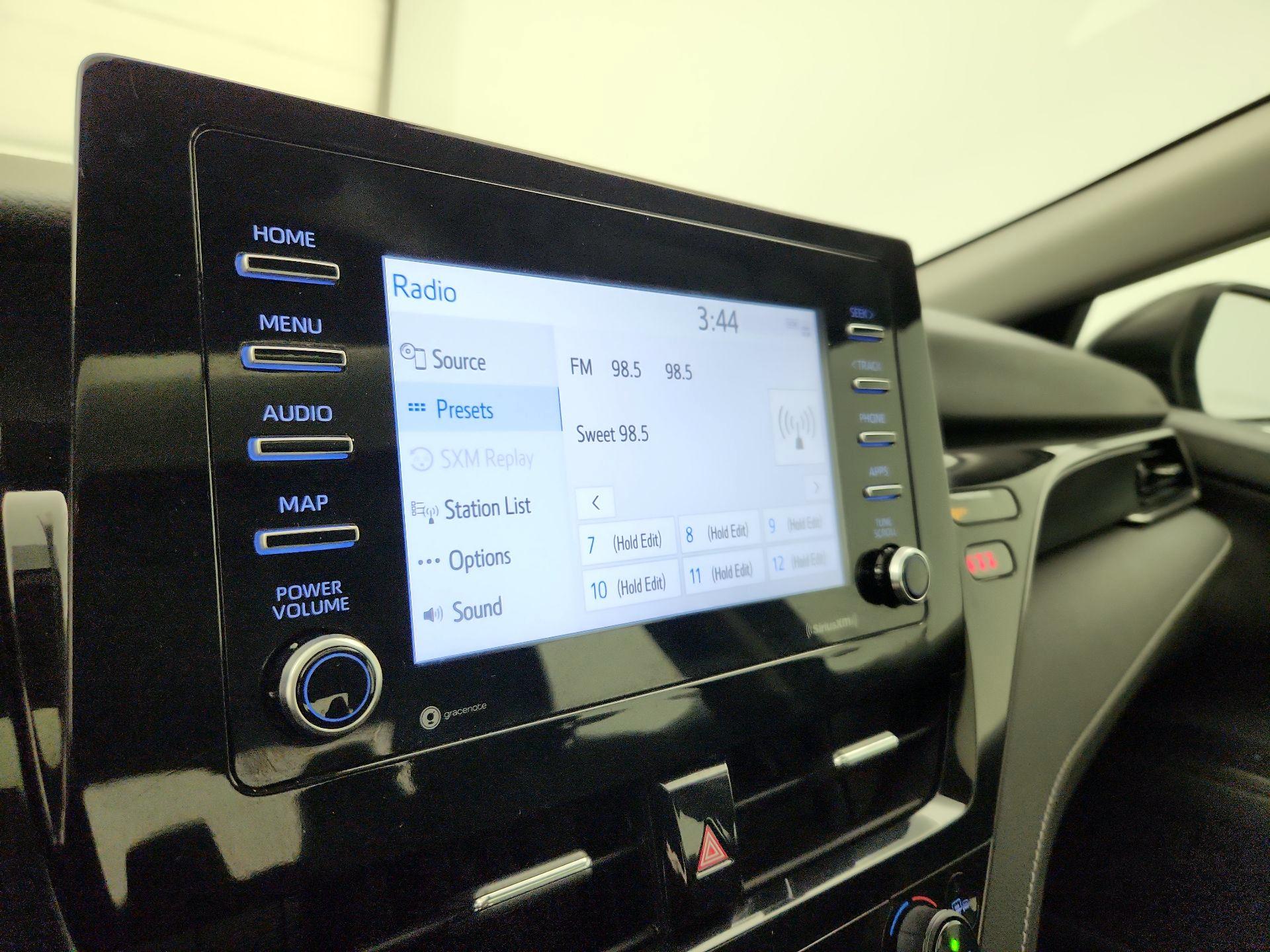 Thumbnail: 2022 Toyota Camry - 15