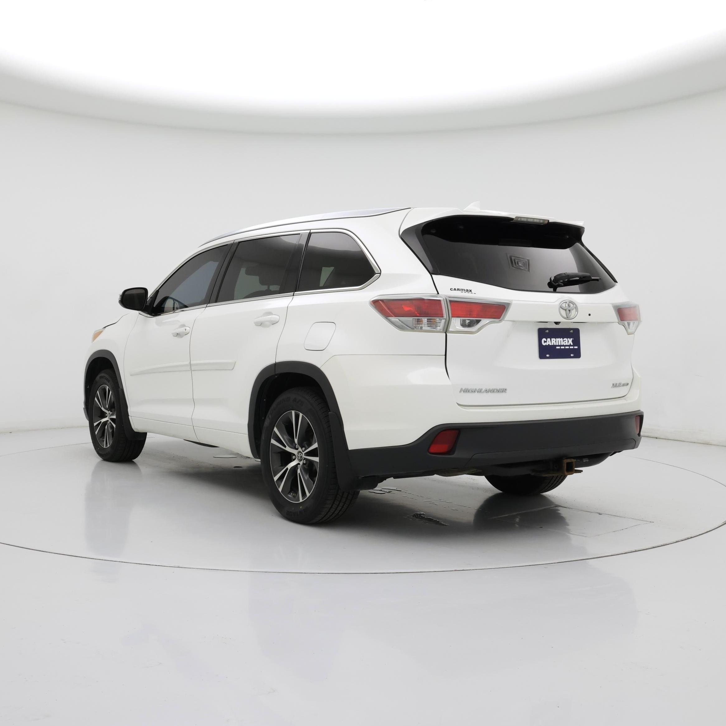 Thumbnail: 2016 Toyota Highlander - 2