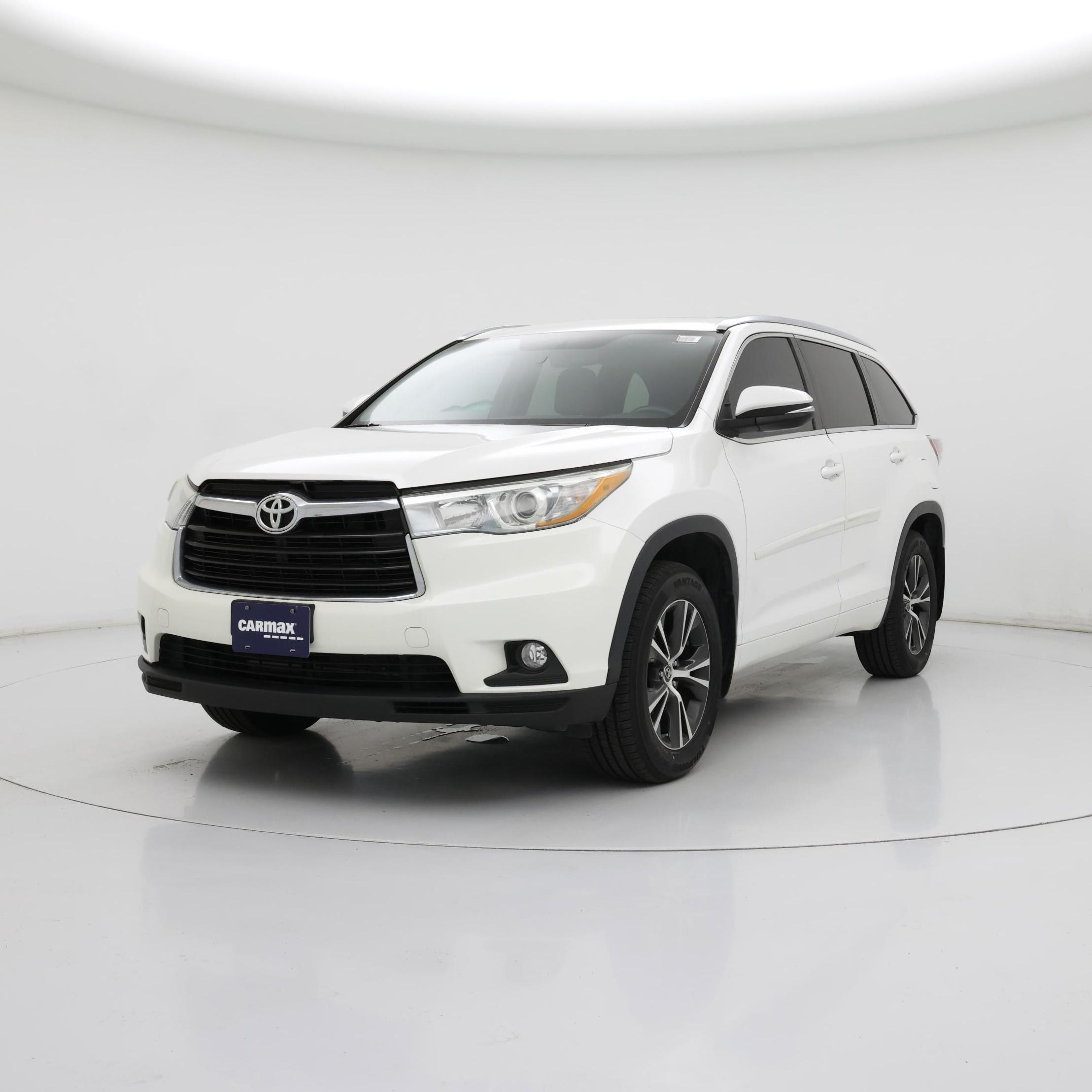Thumbnail: 2016 Toyota Highlander - 4
