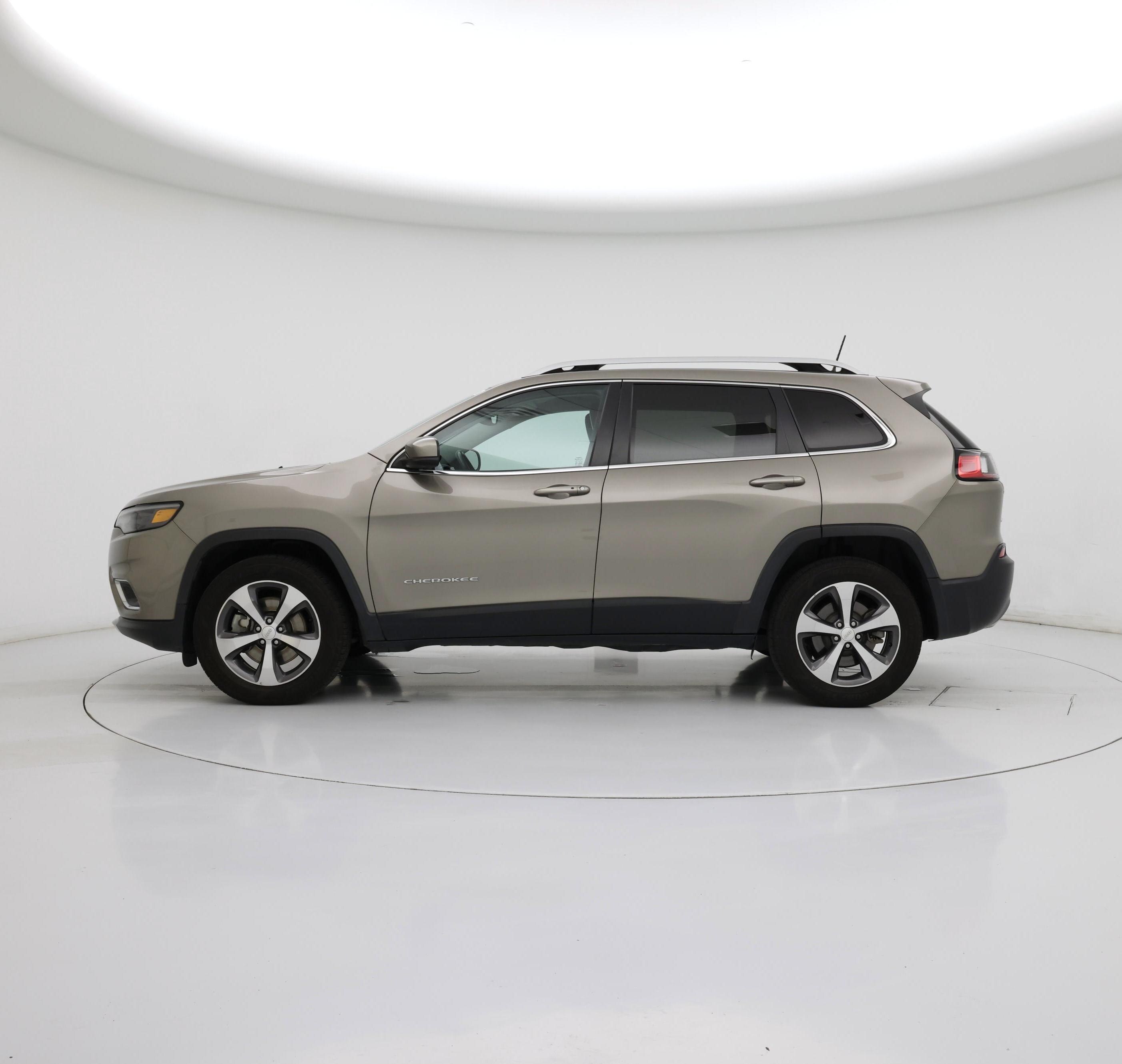 Thumbnail: 2019 Jeep Cherokee - 3