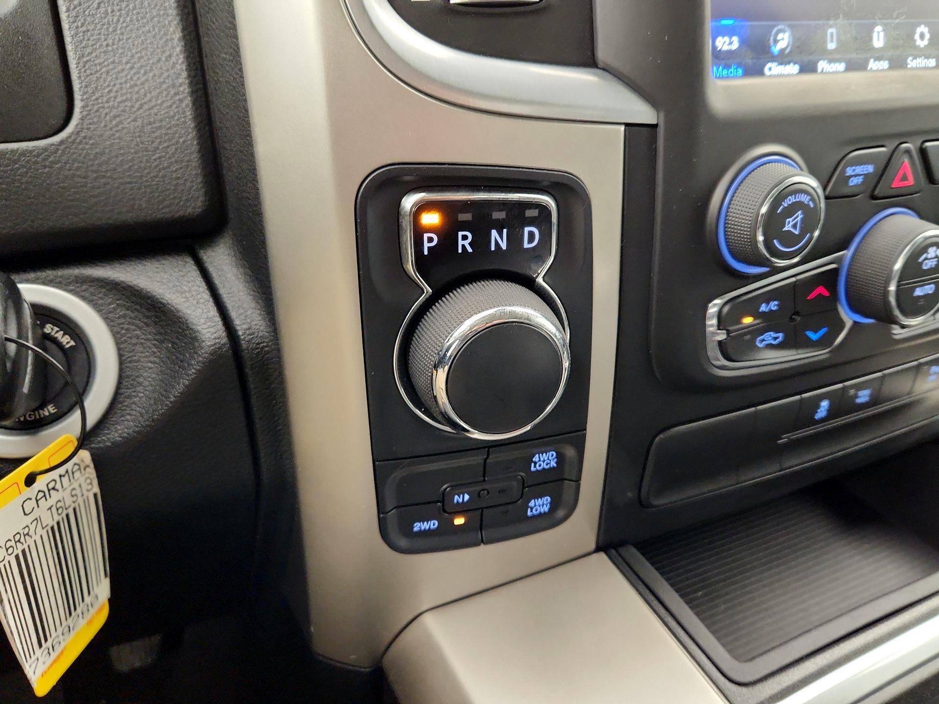 Thumbnail: 2020 RAM 1500 Classic - 17