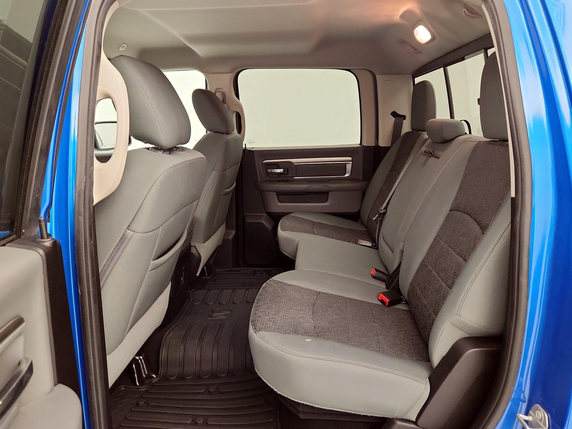 Thumbnail: 2020 RAM 1500 Classic - 19