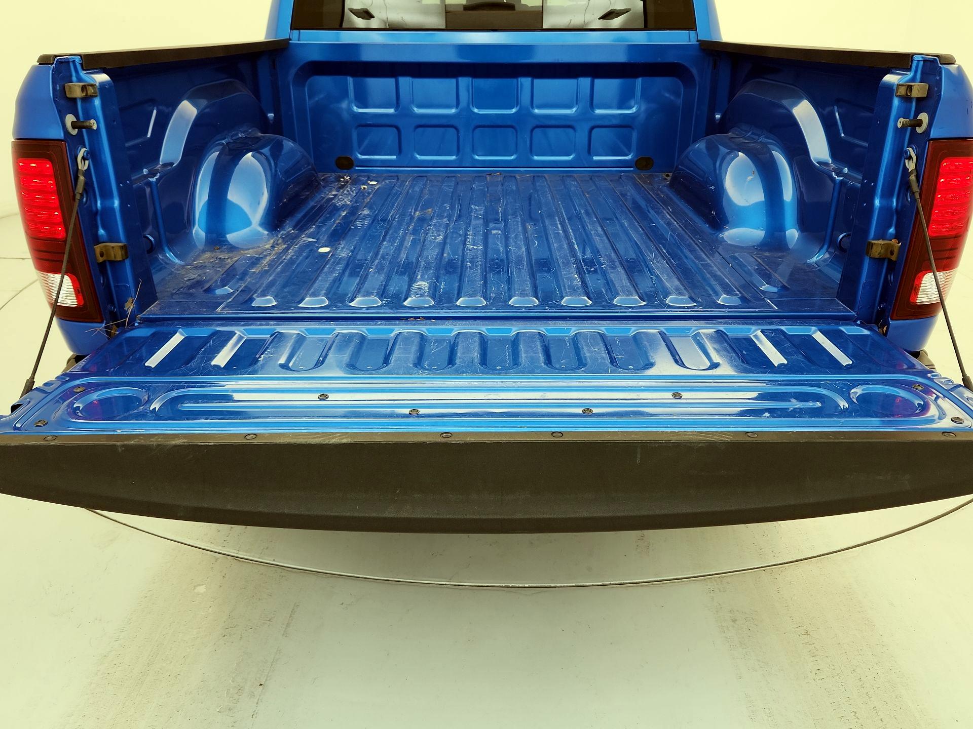 Thumbnail: 2020 RAM 1500 Classic - 20