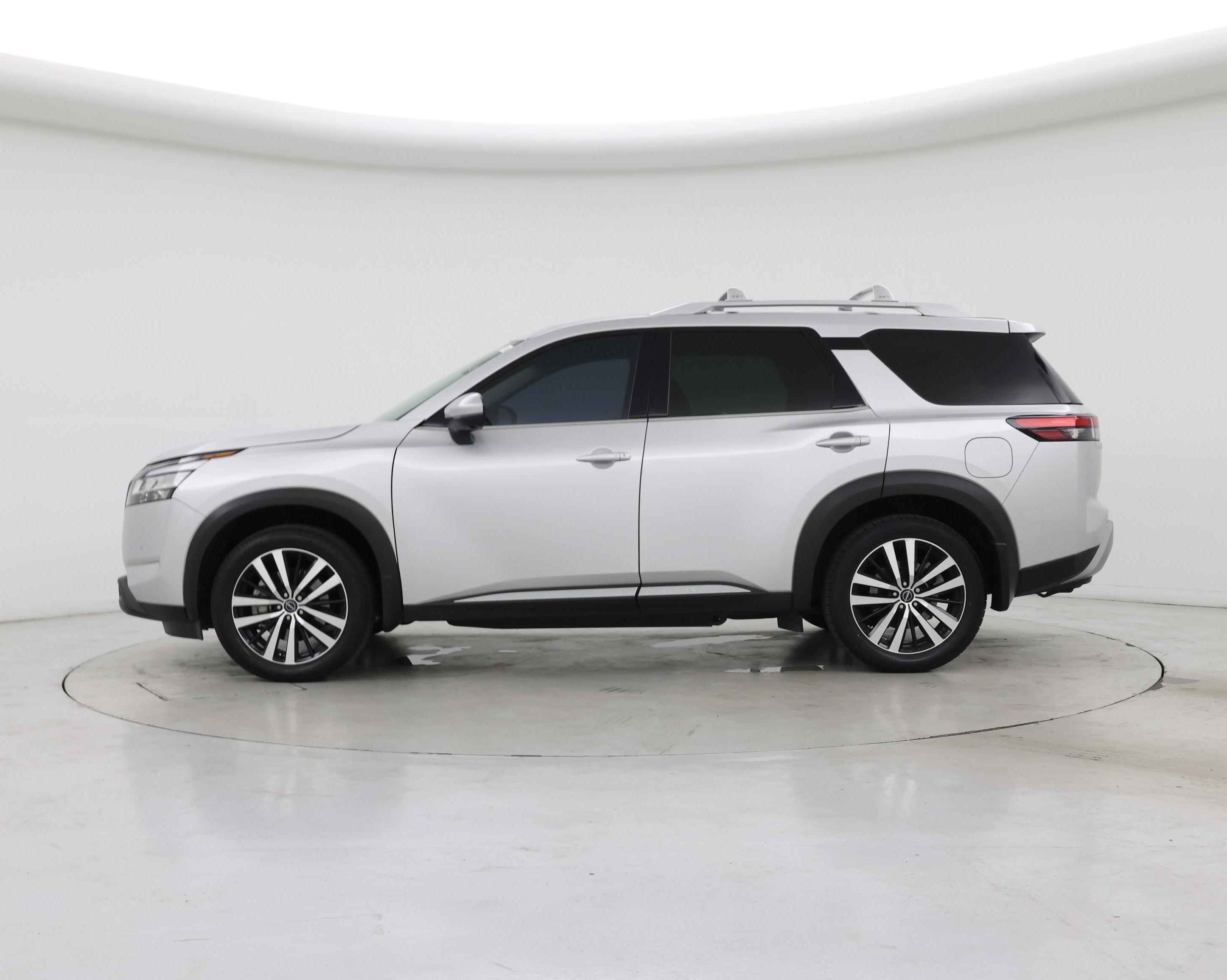 Thumbnail: 2024 Nissan Pathfinder - 3