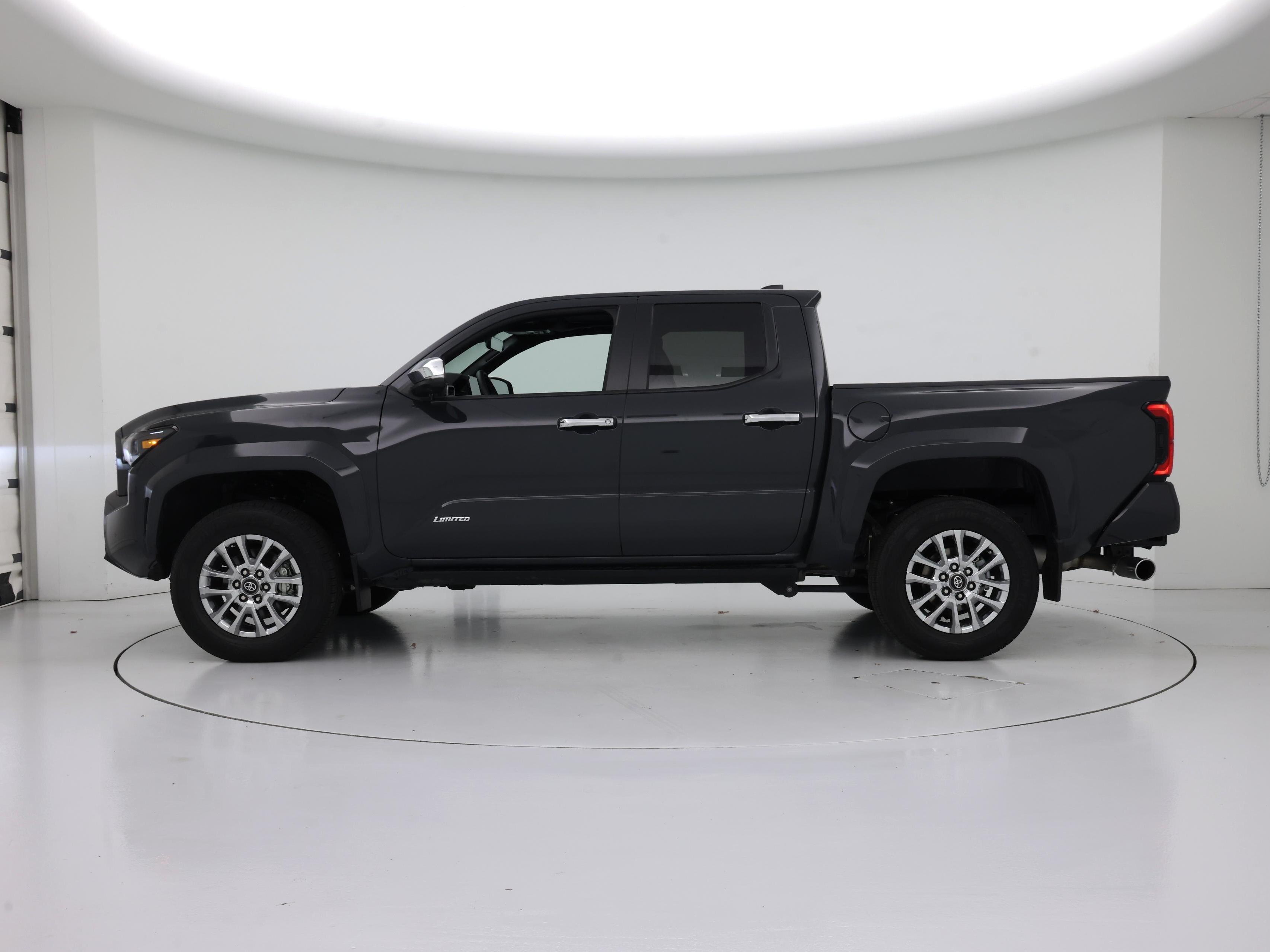 Thumbnail: 2024 Toyota Tacoma - 3