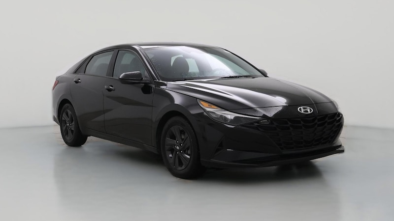 2022 Hyundai Elantra SEL Hero Image