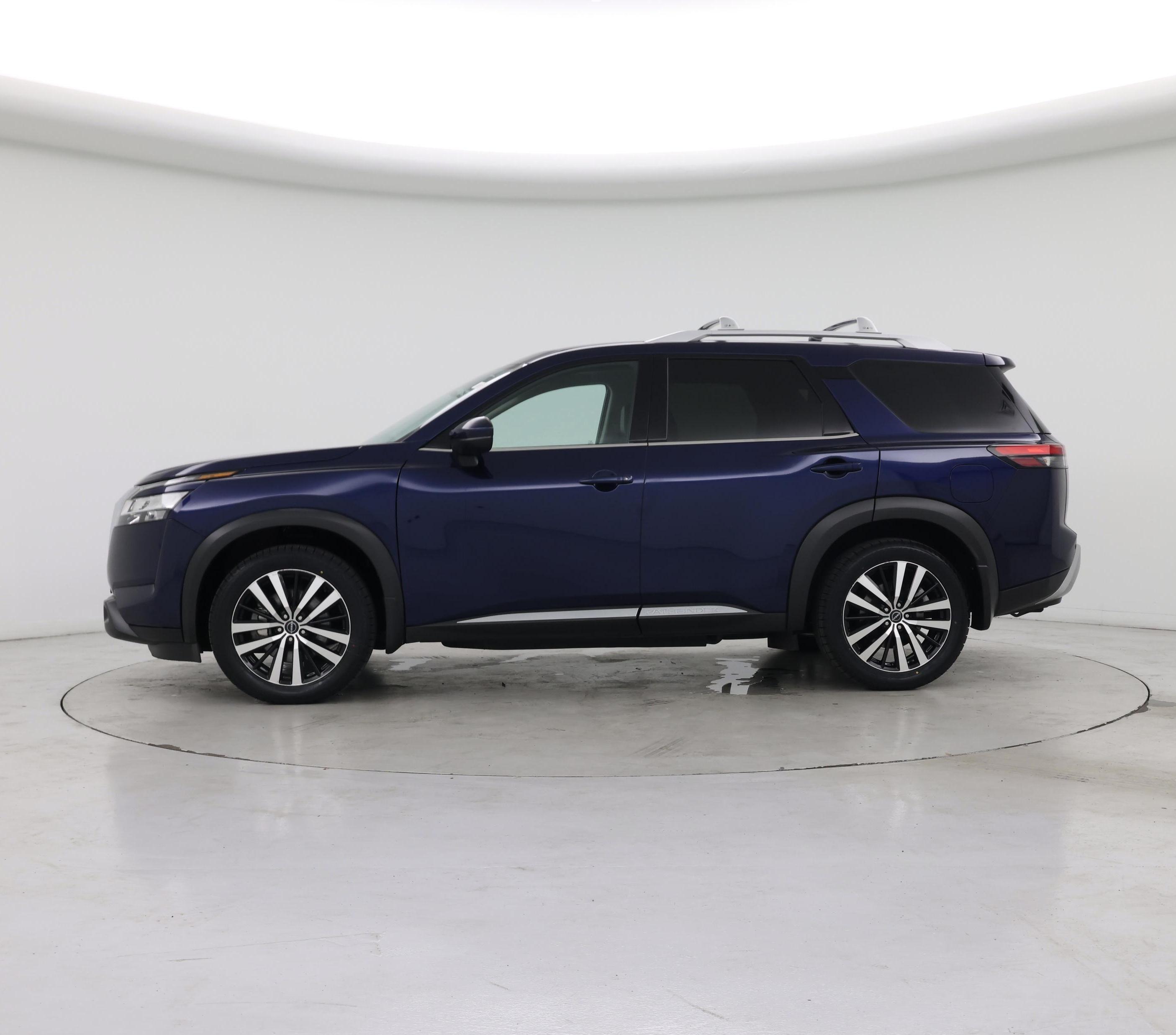 Thumbnail: 2023 Nissan Pathfinder - 3
