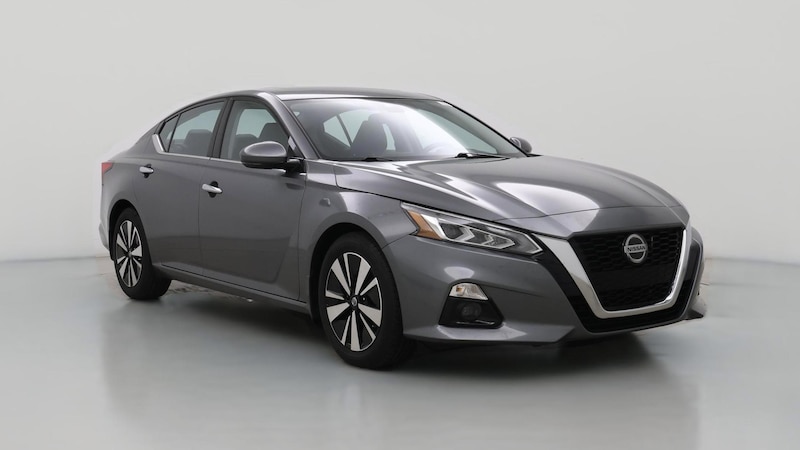 2021 Nissan Altima SL Hero Image