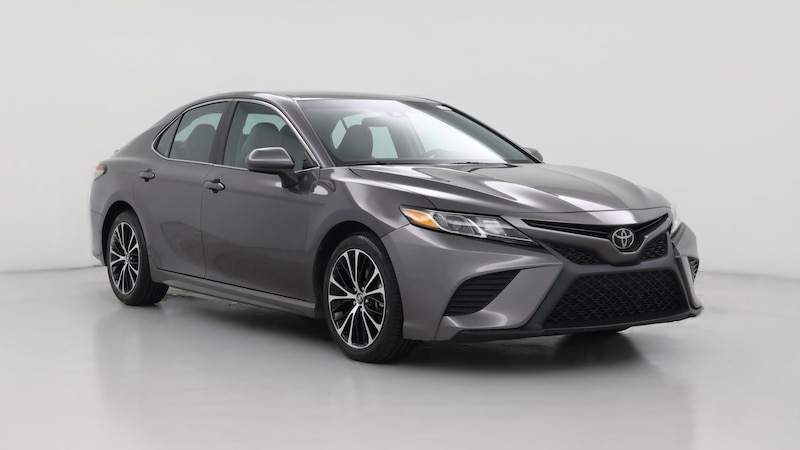 2018 Toyota Camry SE Hero Image