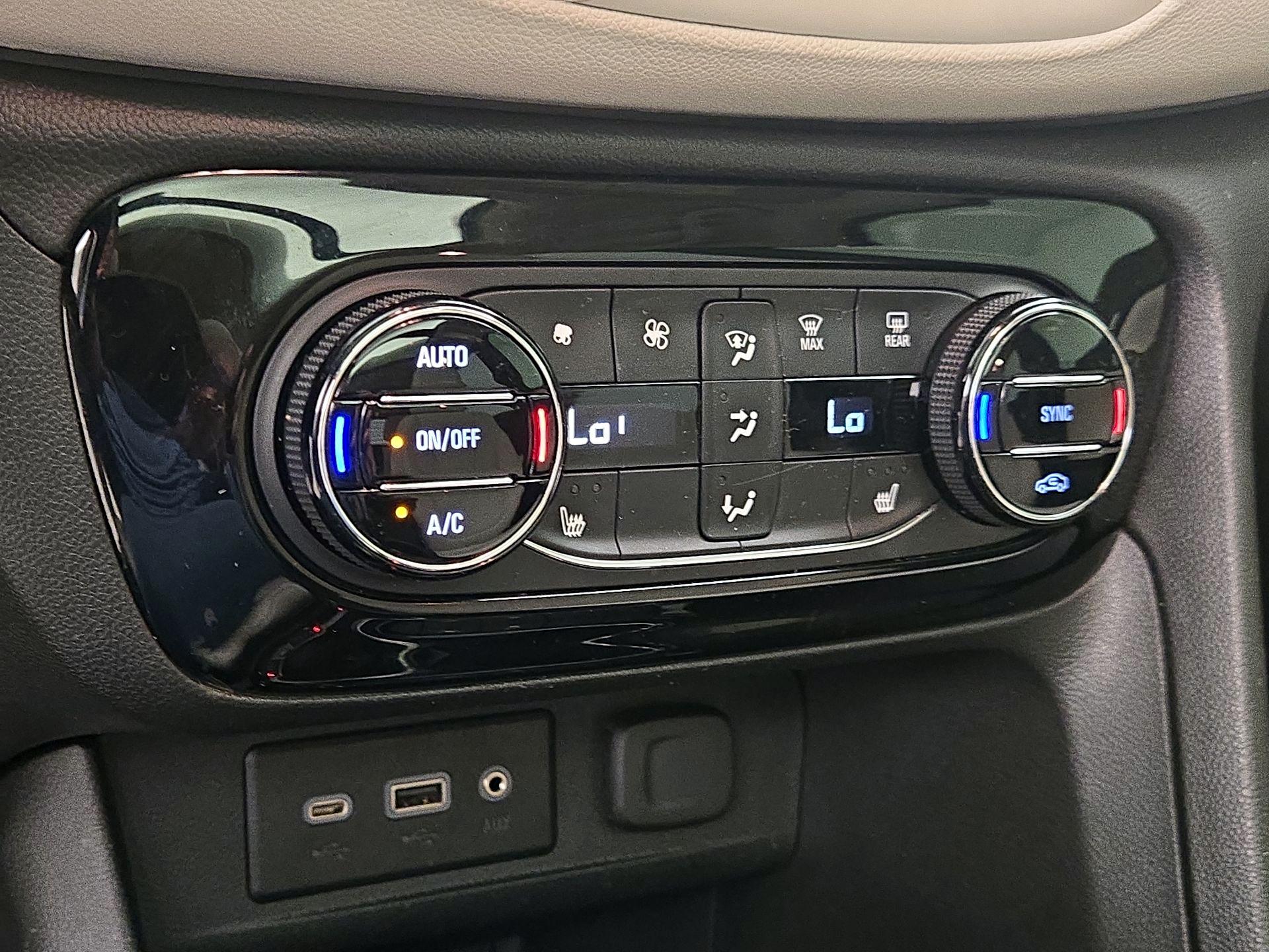 Thumbnail: 2021 Buick Encore GX - 16