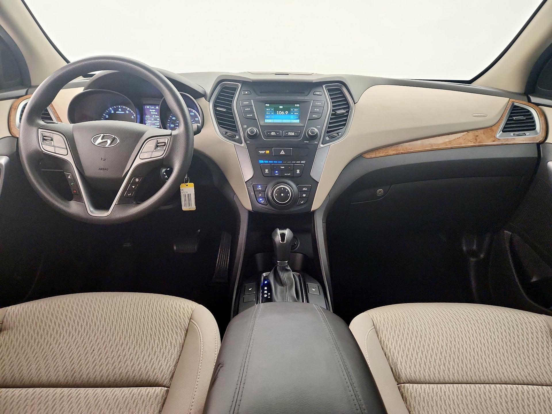 Thumbnail: 2015 Hyundai Santa Fe - 9