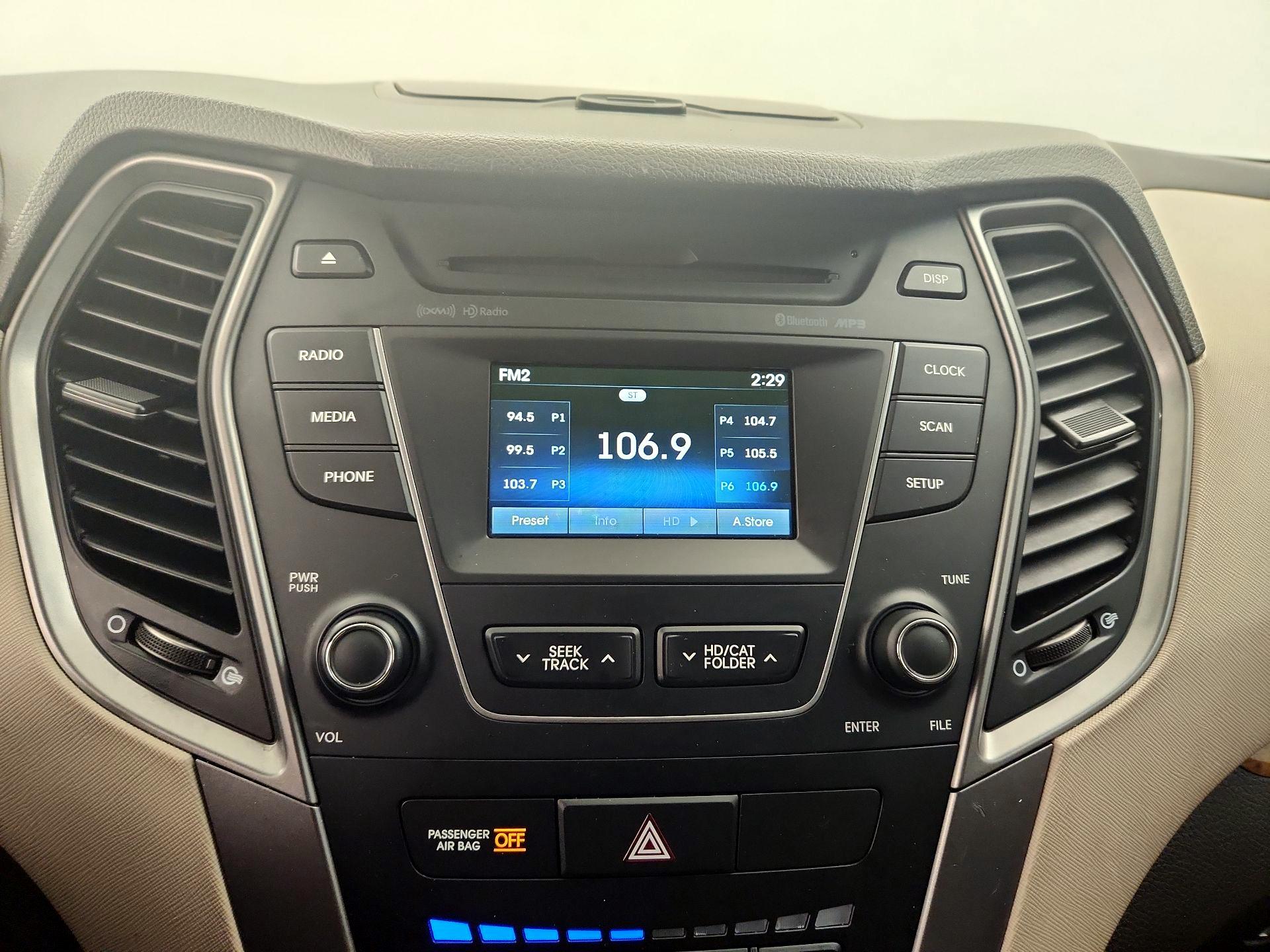 Thumbnail: 2015 Hyundai Santa Fe - 15