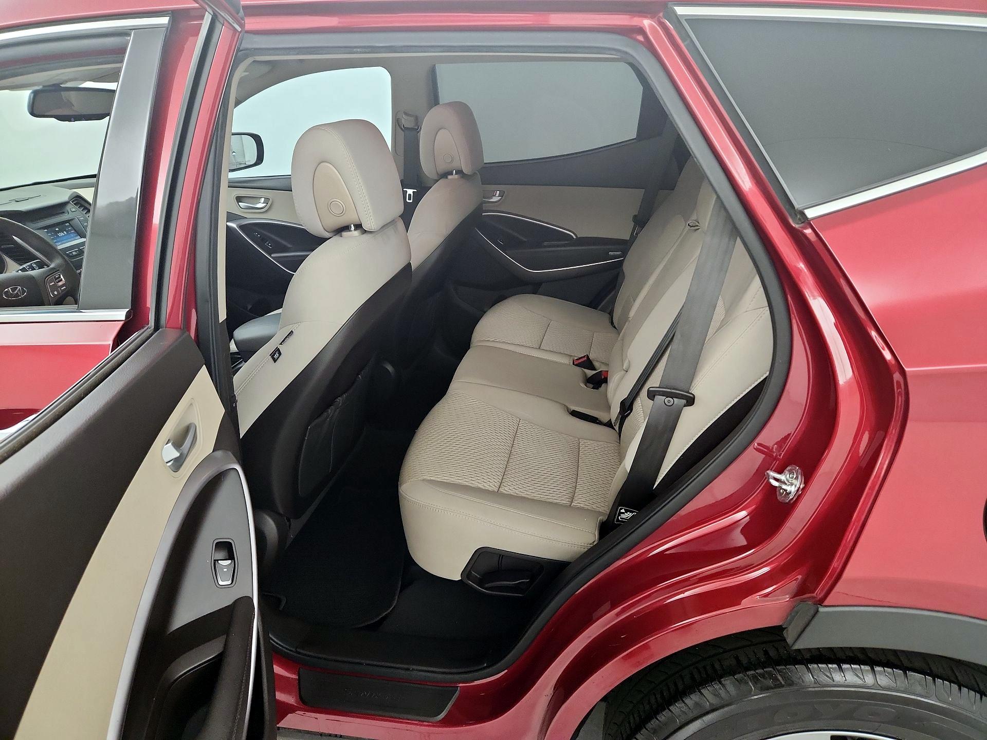Thumbnail: 2015 Hyundai Santa Fe - 19