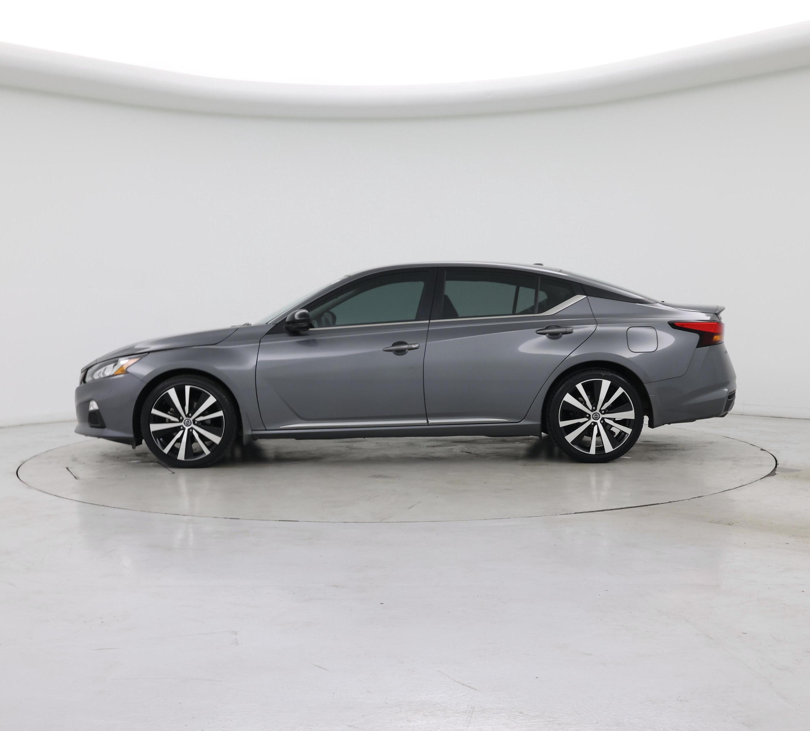 Thumbnail: 2021 Nissan Altima - 3