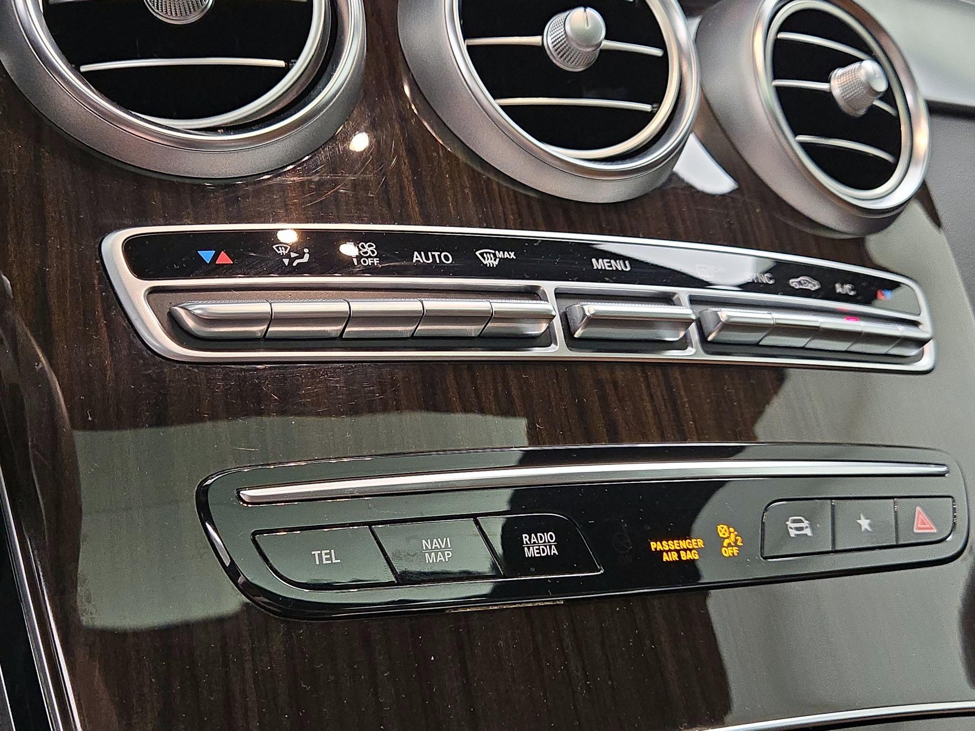 Thumbnail: 2023 Mercedes-Benz GLC - 17