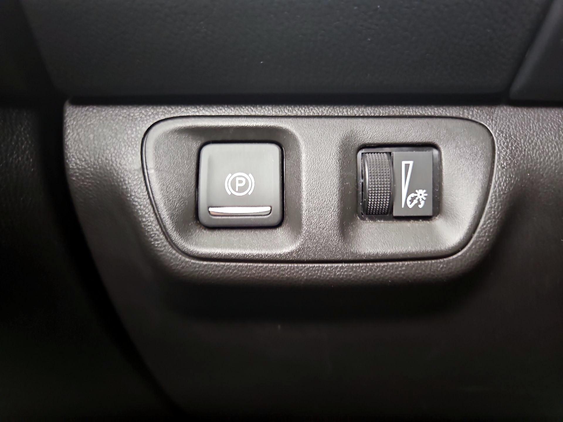 Thumbnail: 2023 GMC Acadia - 13