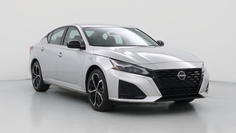 2024 Nissan Altima SR Hero Image