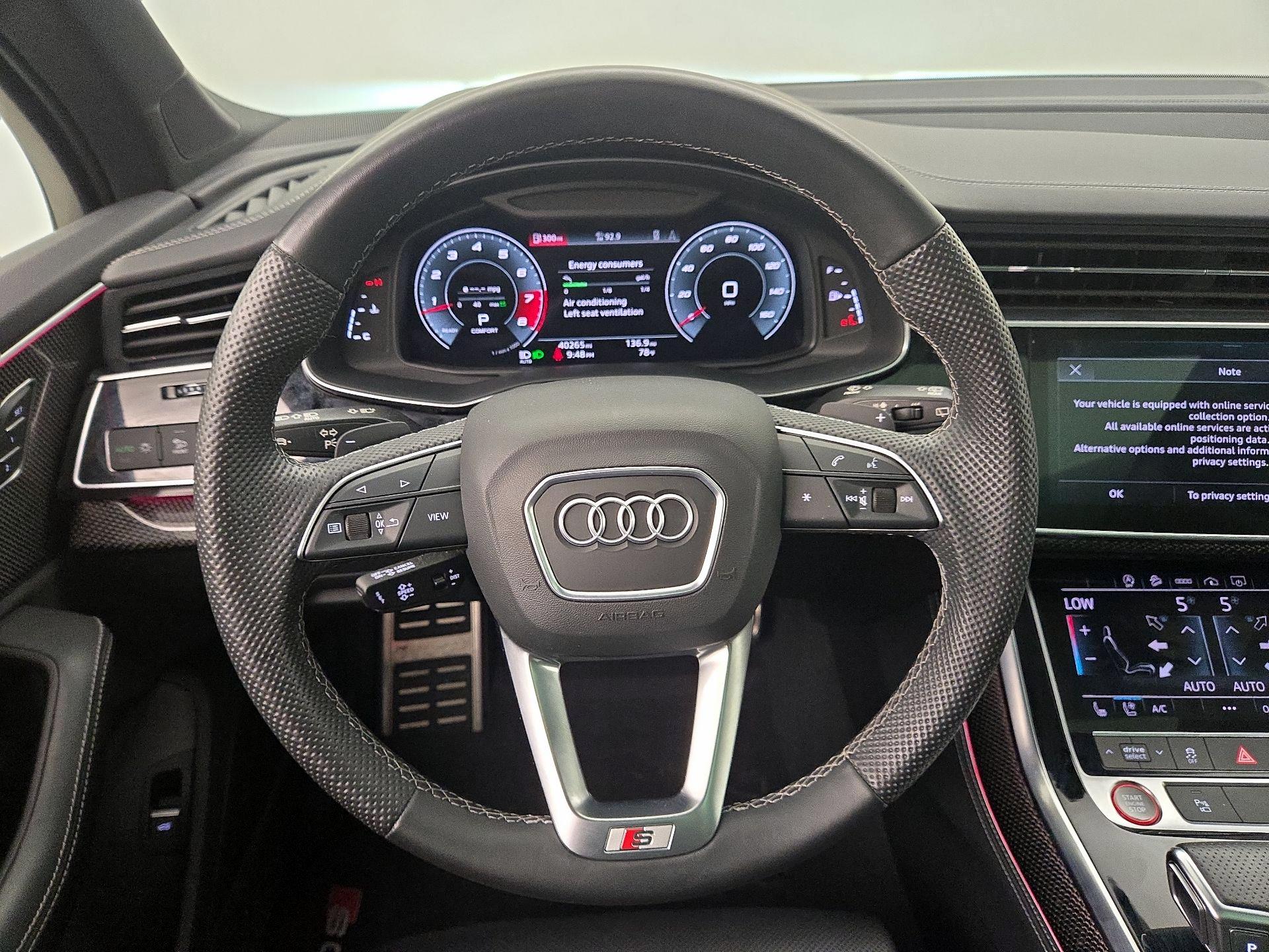 Thumbnail: 2022 Audi SQ7 - 10