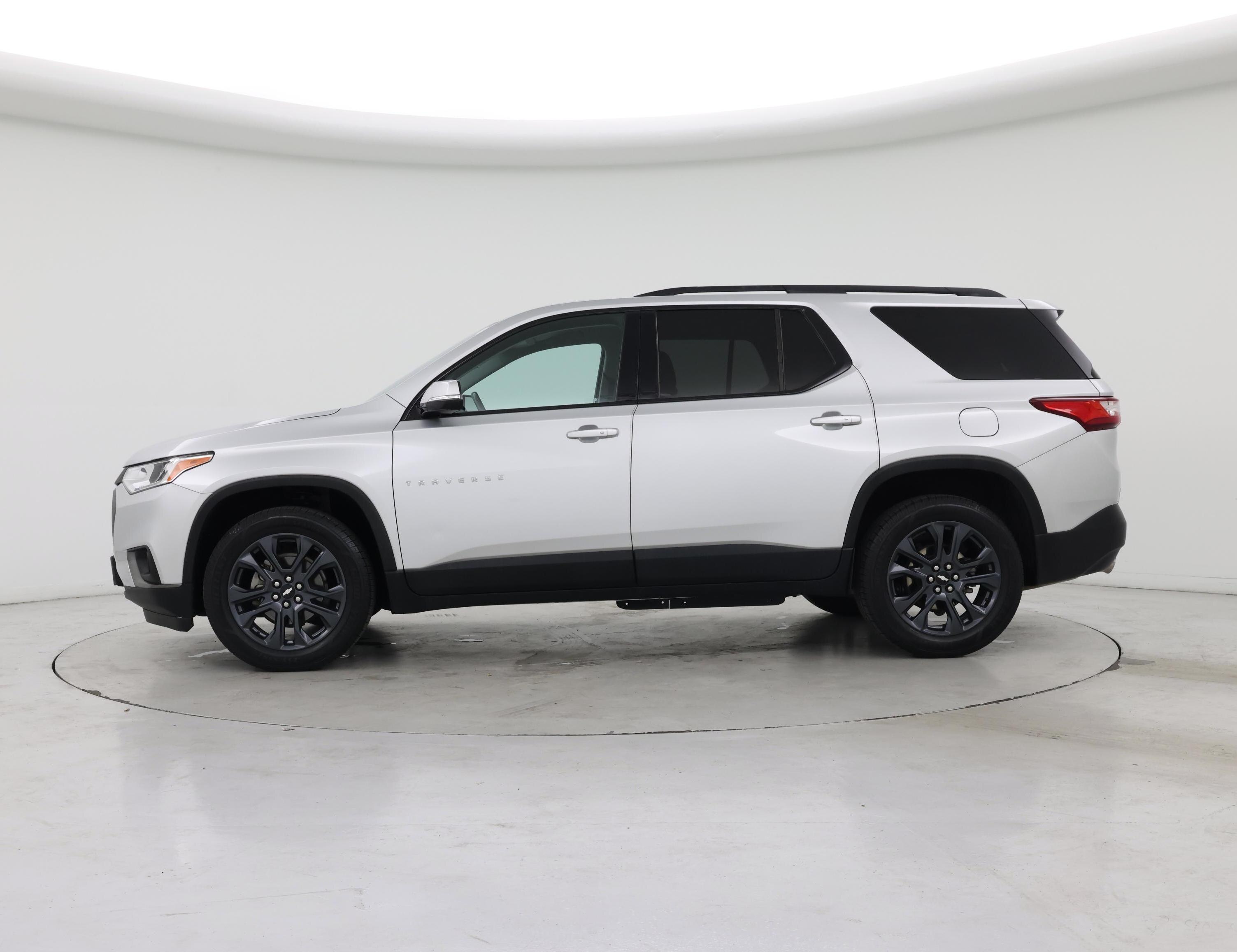 Thumbnail: 2020 Chevrolet Traverse - 3