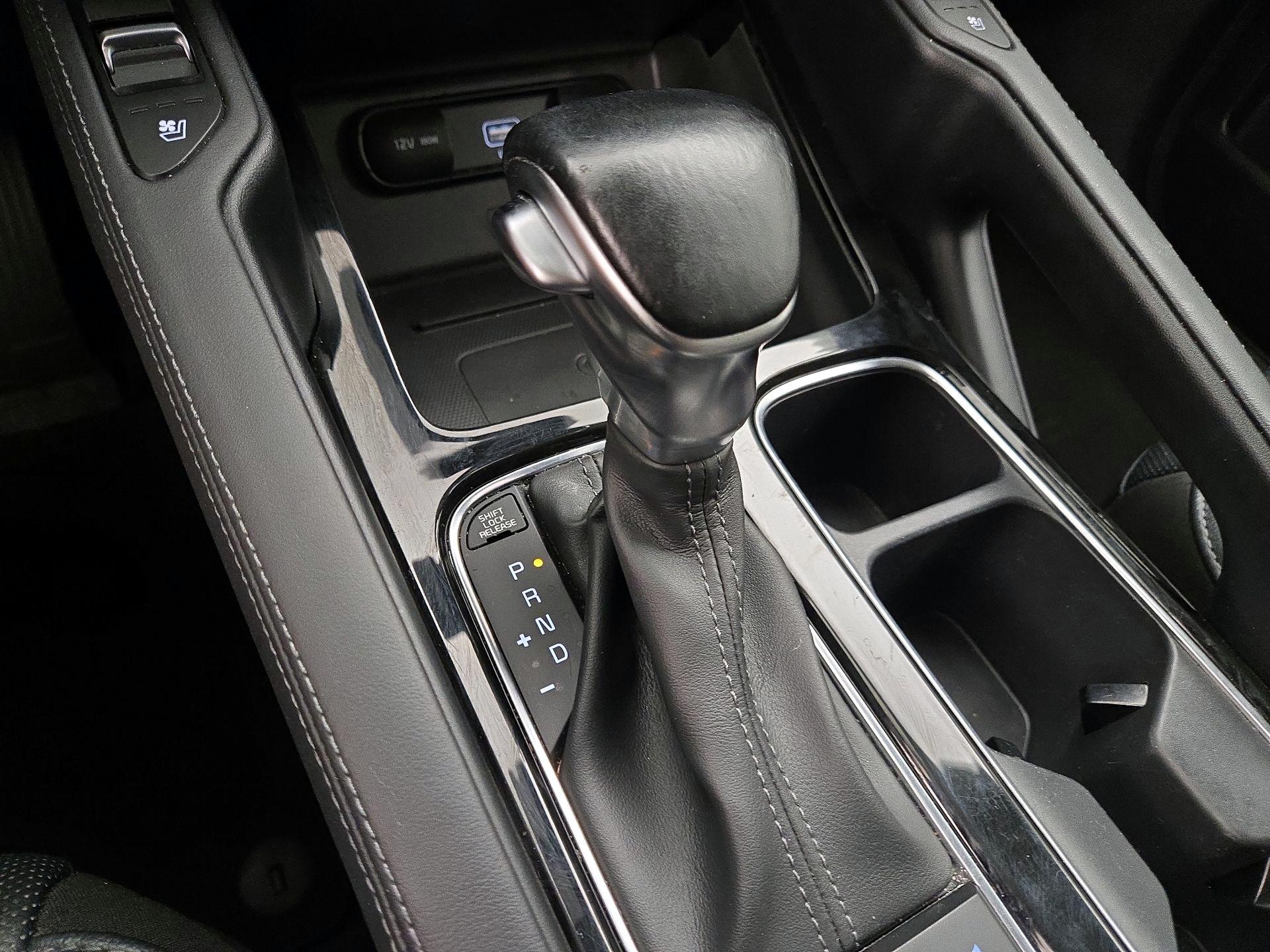 Thumbnail: 2020 Kia Telluride - 18