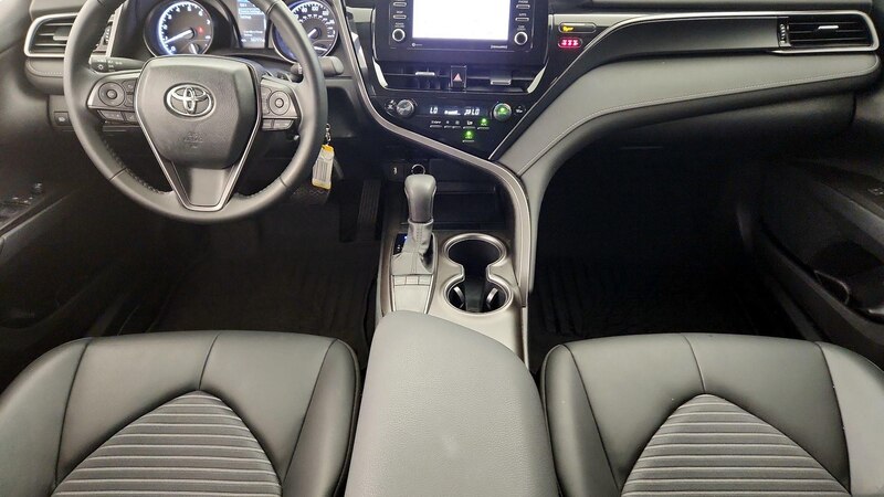 2024 Toyota Camry SE 9
