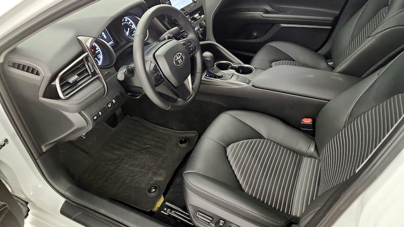 2024 Toyota Camry SE 11