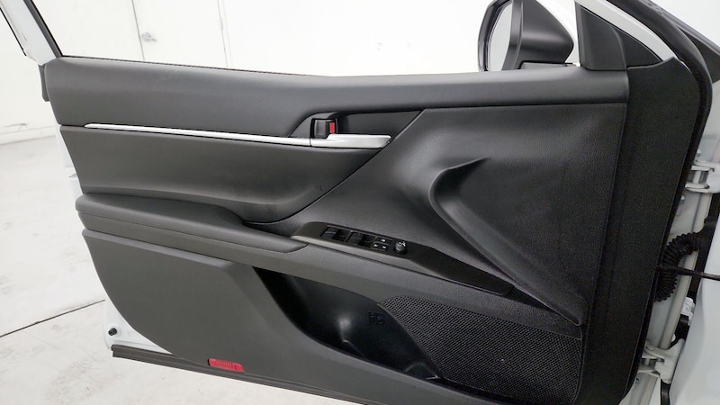 2024 Toyota Camry SE 12