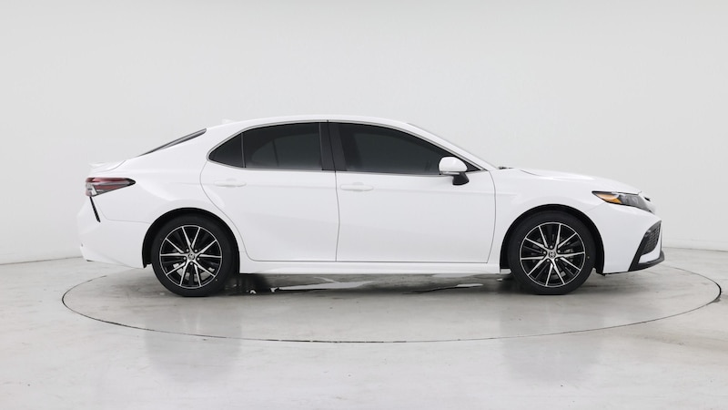 2024 Toyota Camry SE 7