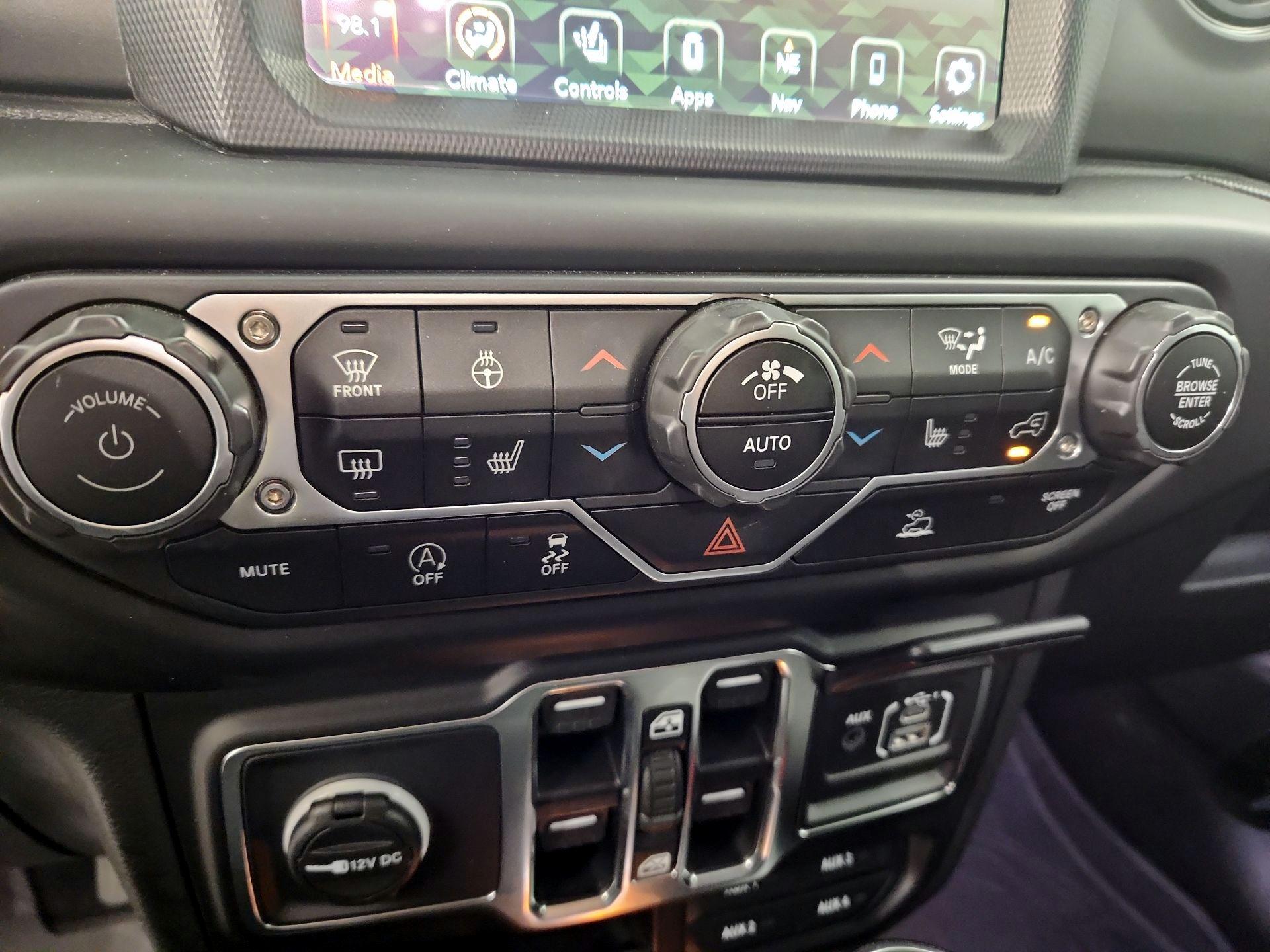 Thumbnail: 2023 Jeep Wrangler - 17