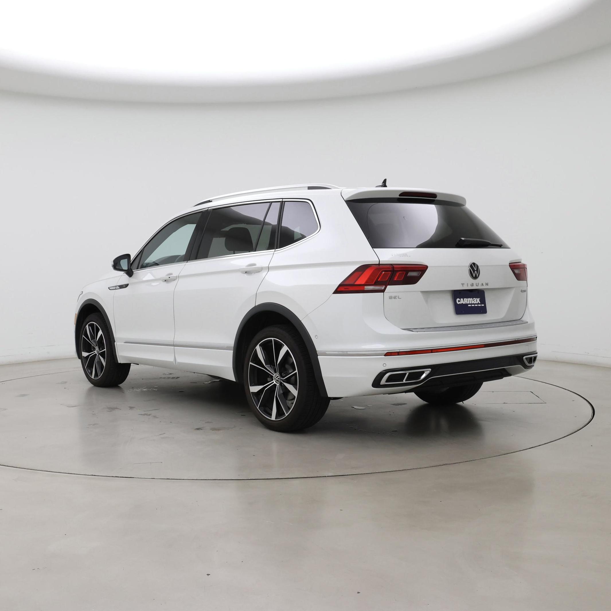 Thumbnail: 2024 Volkswagen Tiguan - 2