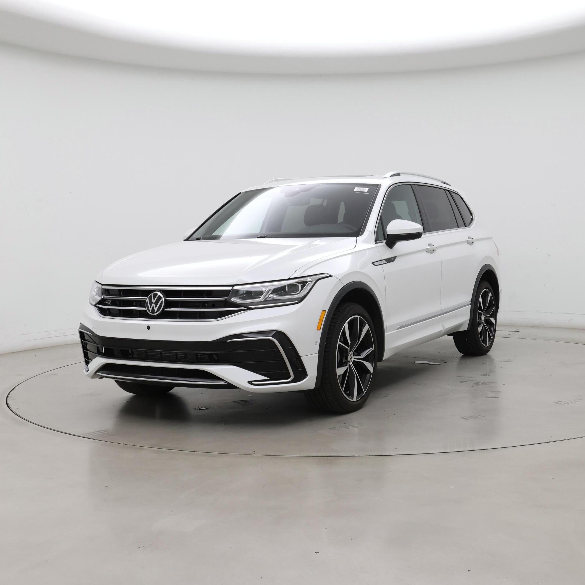 Thumbnail: 2024 Volkswagen Tiguan - 4