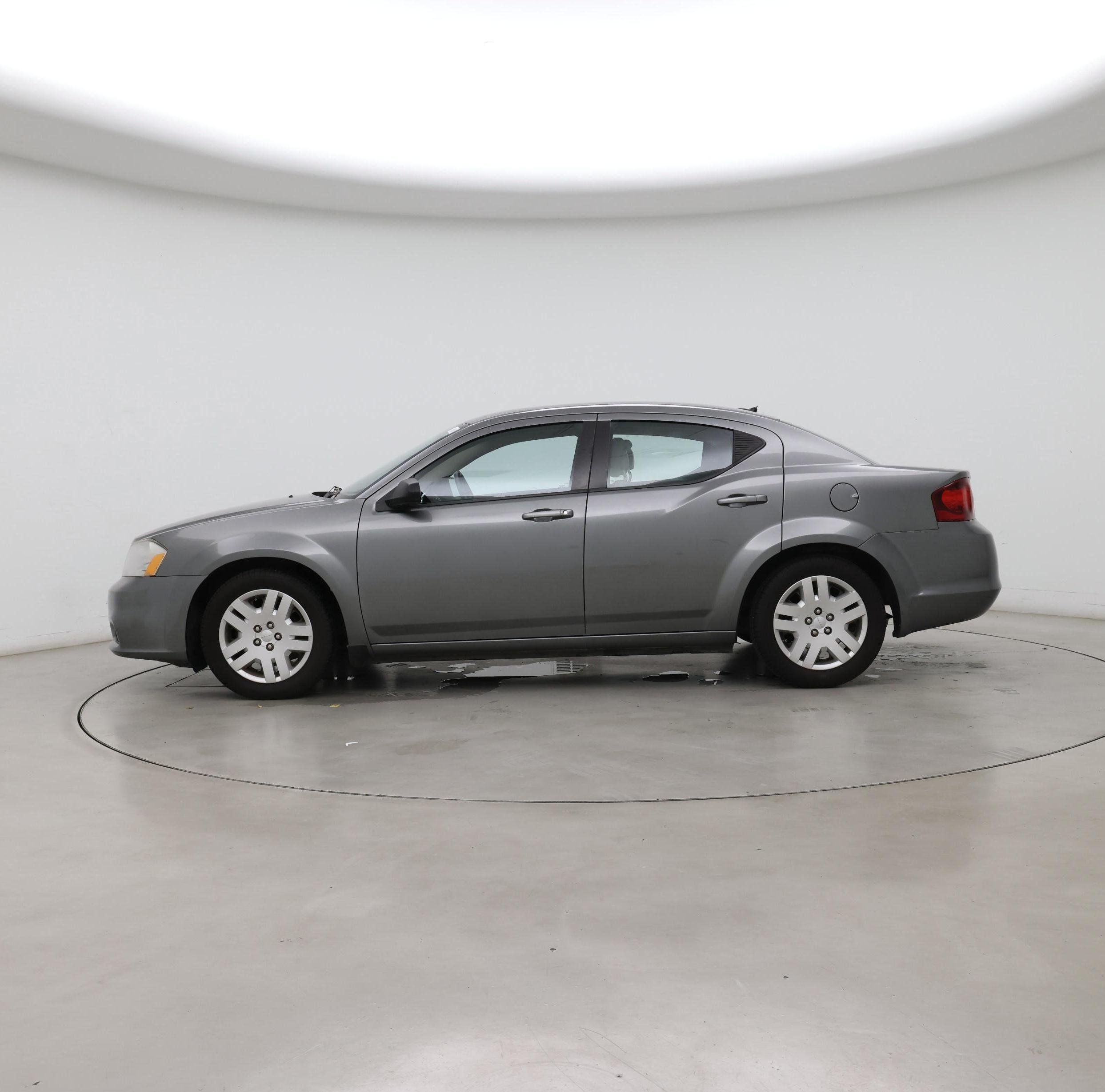 Thumbnail: 2013 Dodge Avenger - 3