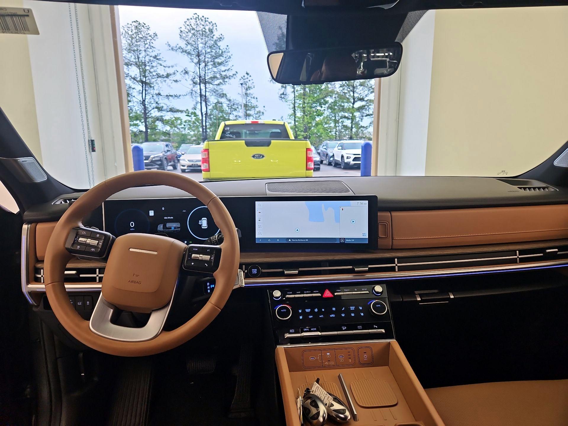 Thumbnail: 2025 Hyundai Santa Fe - 9