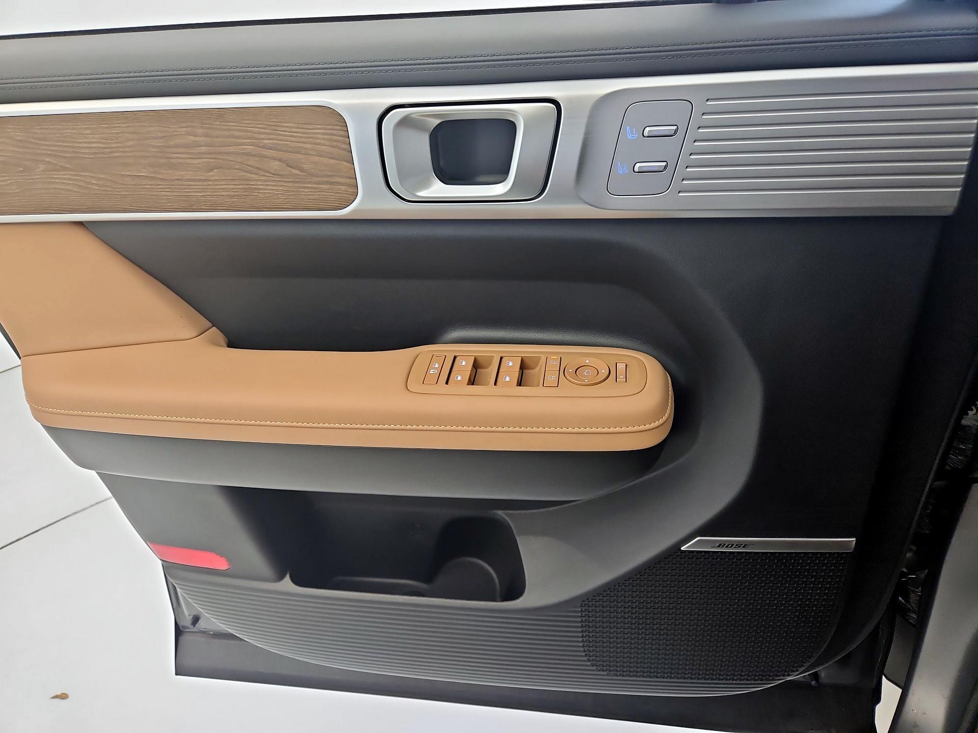 Thumbnail: 2025 Hyundai Santa Fe - 12