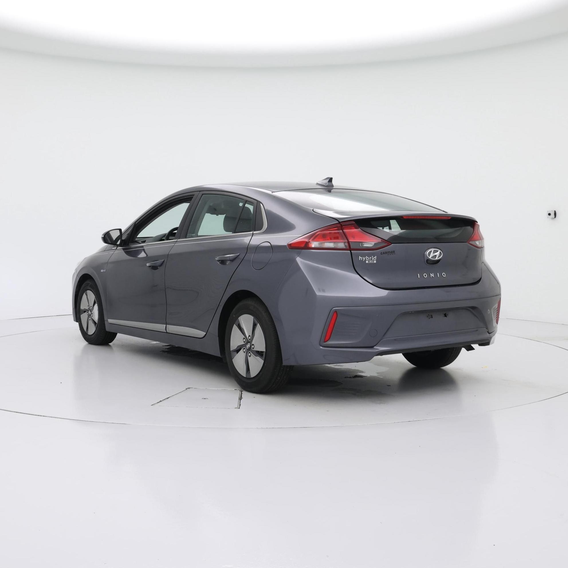 Thumbnail: 2020 Hyundai Ioniq - 2