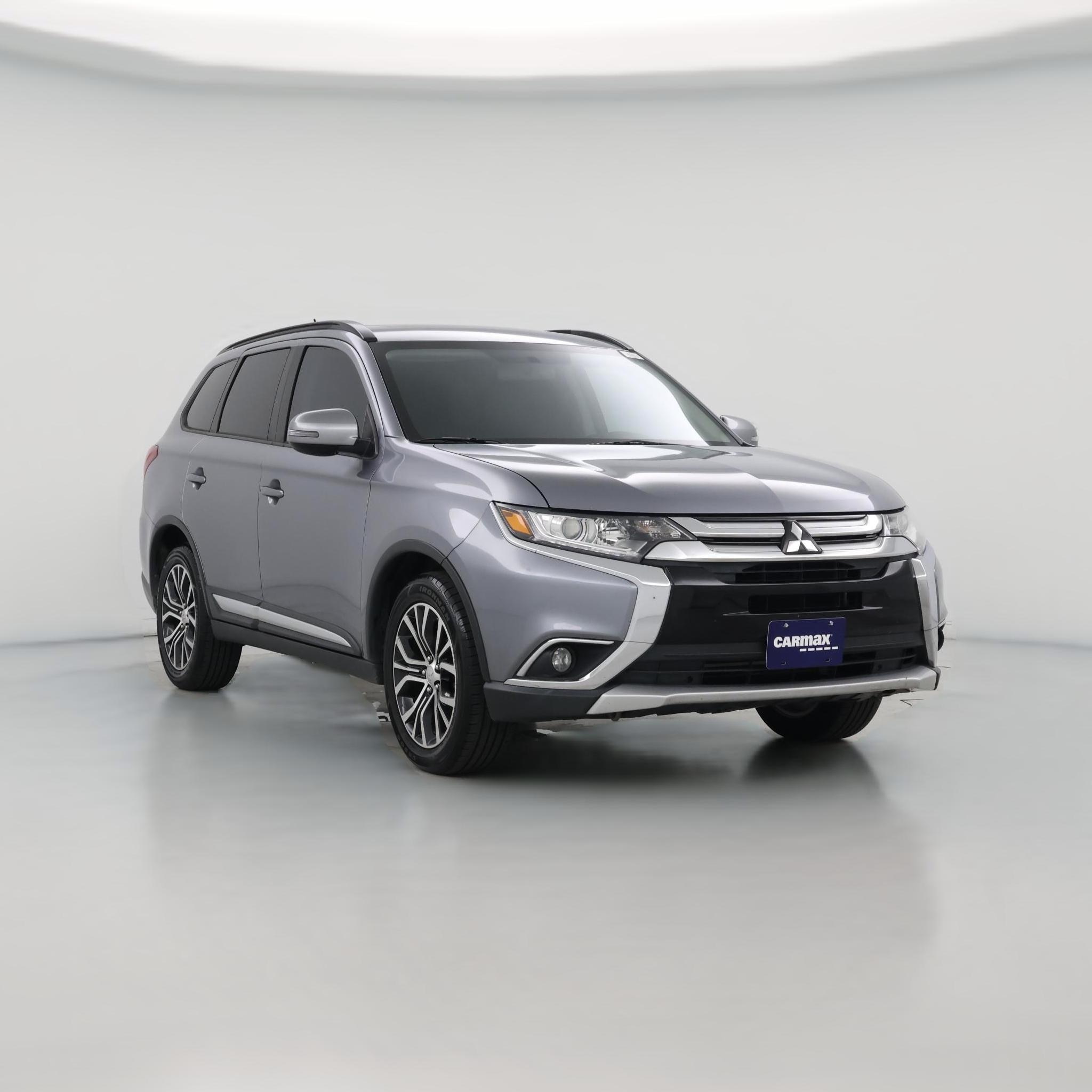 Thumbnail: 2016 Mitsubishi Outlander - 1