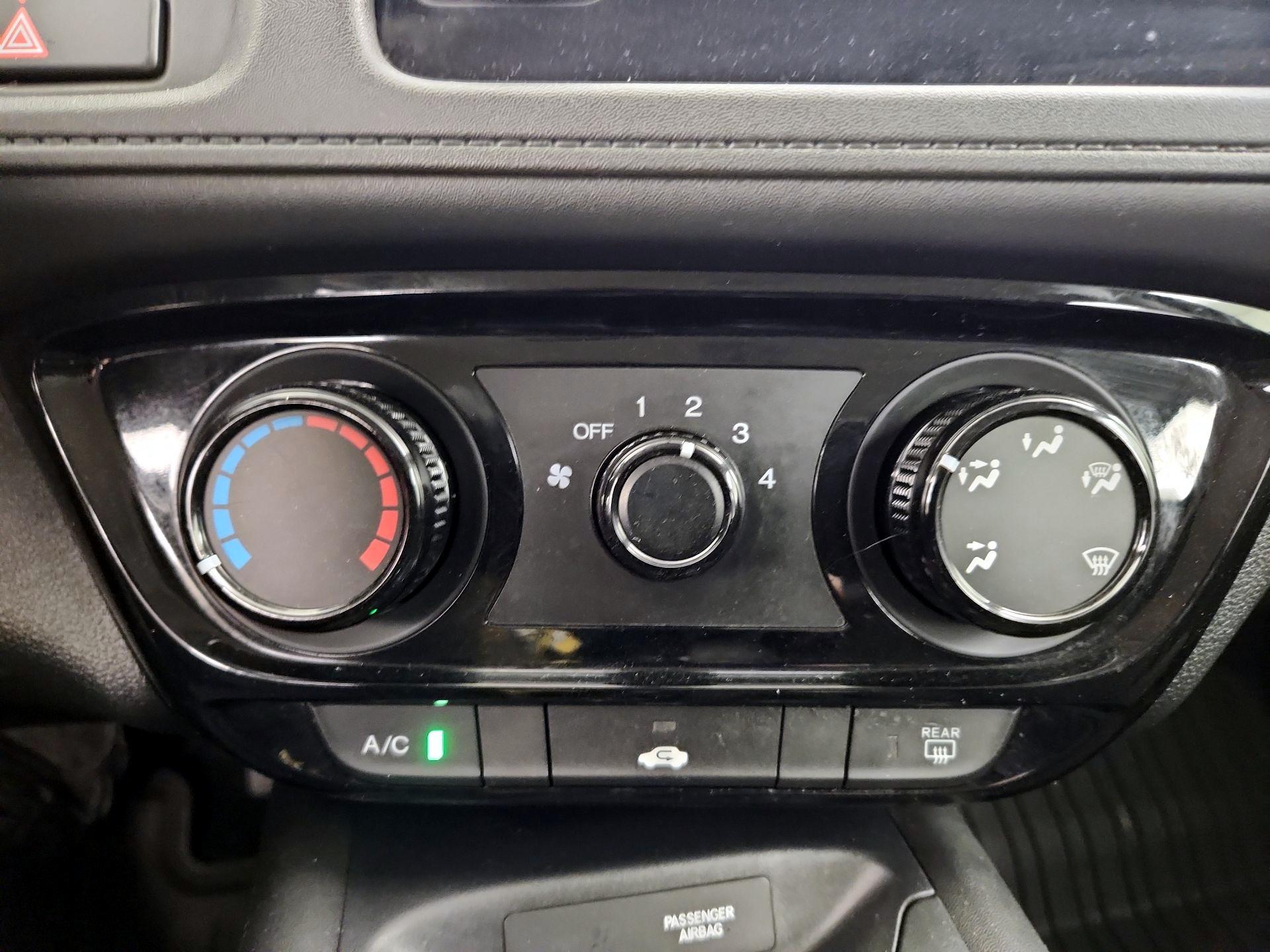 Thumbnail: 2019 Honda HR-V - 16