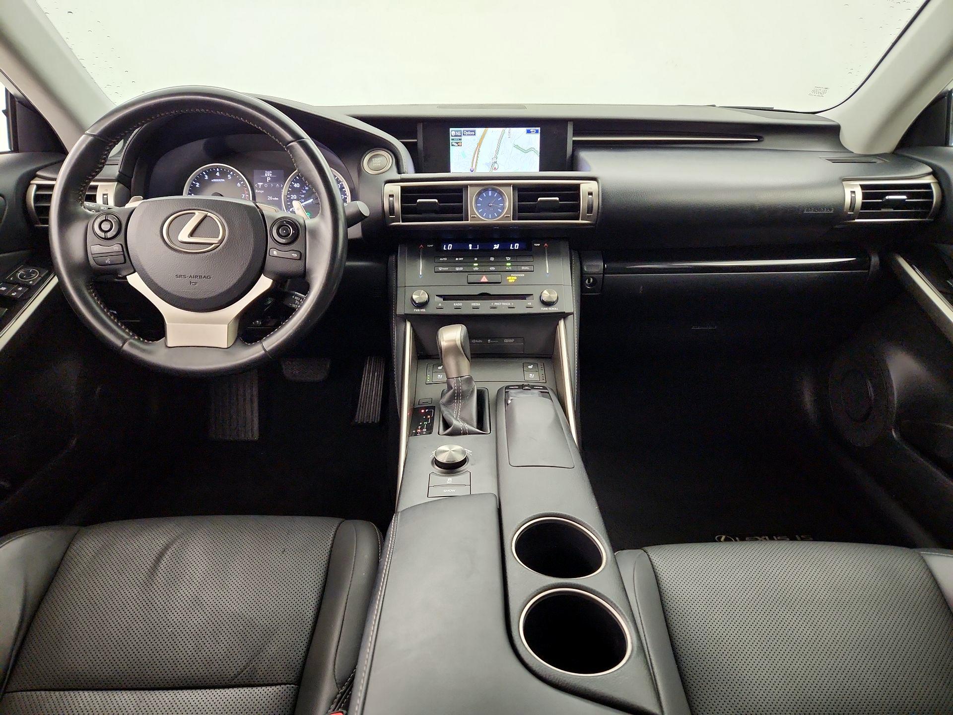 Thumbnail: 2015 Lexus IS - 9